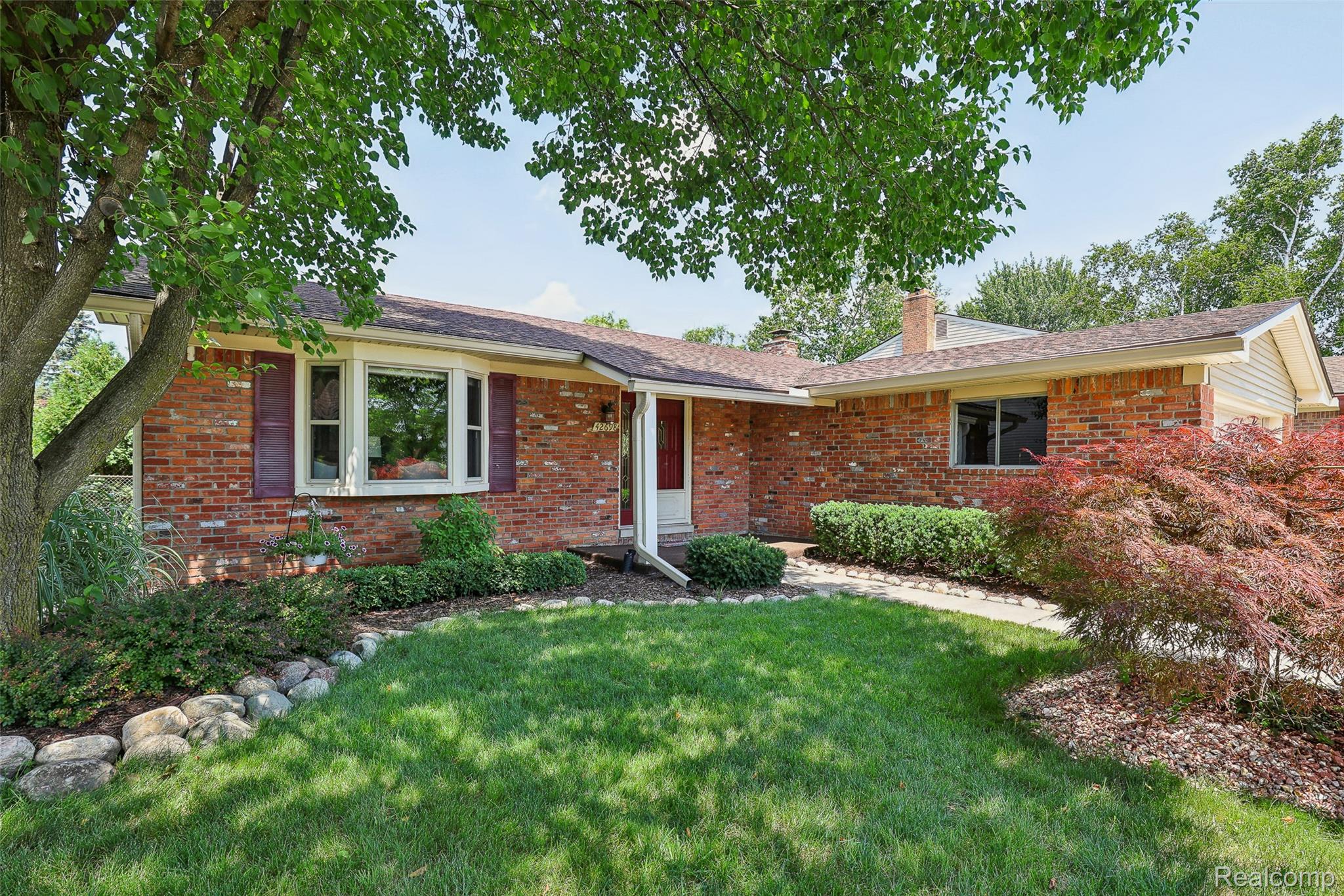 42698 Keystone Lane