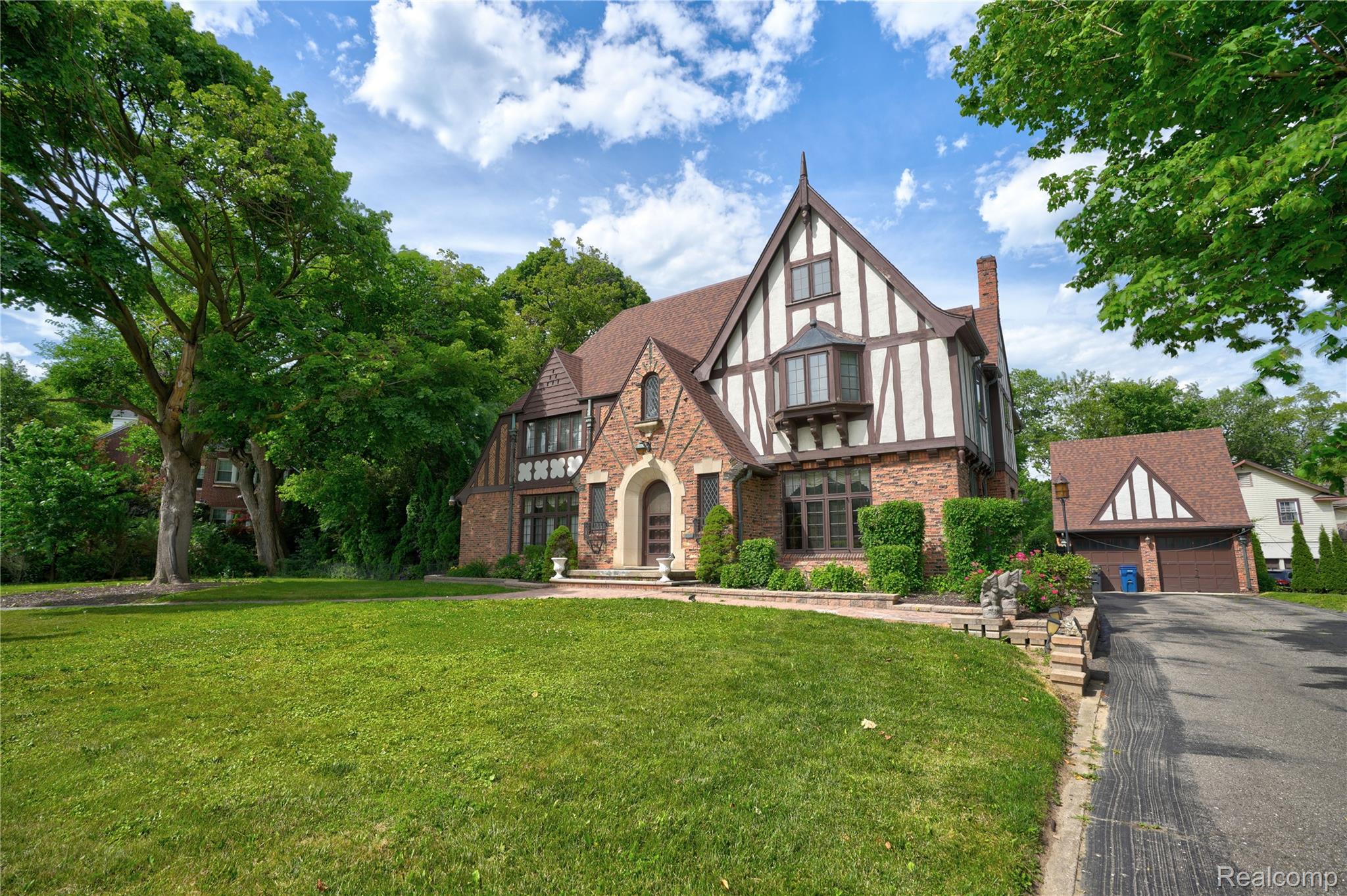 1117 South Drive