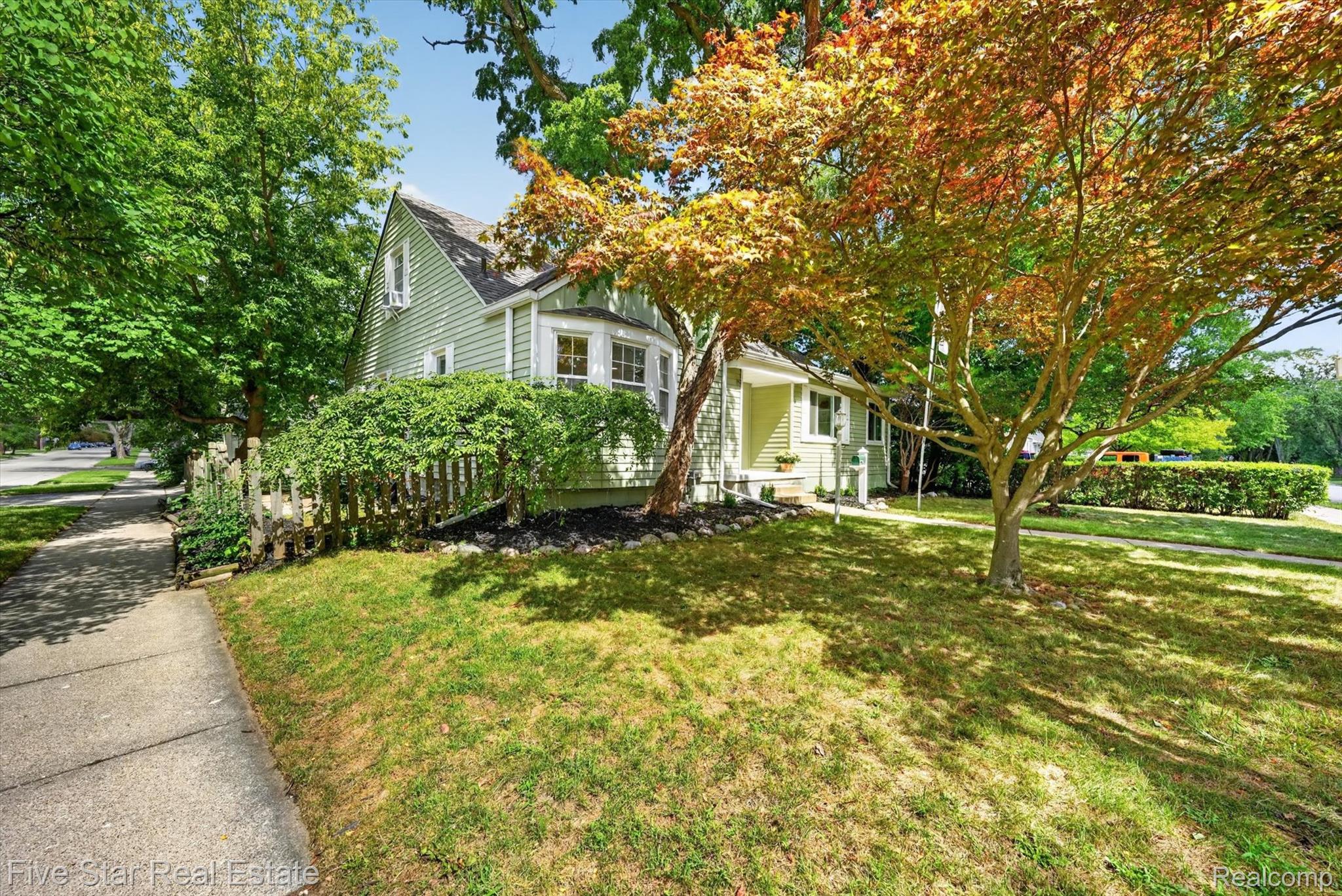 2284 Columbia Road