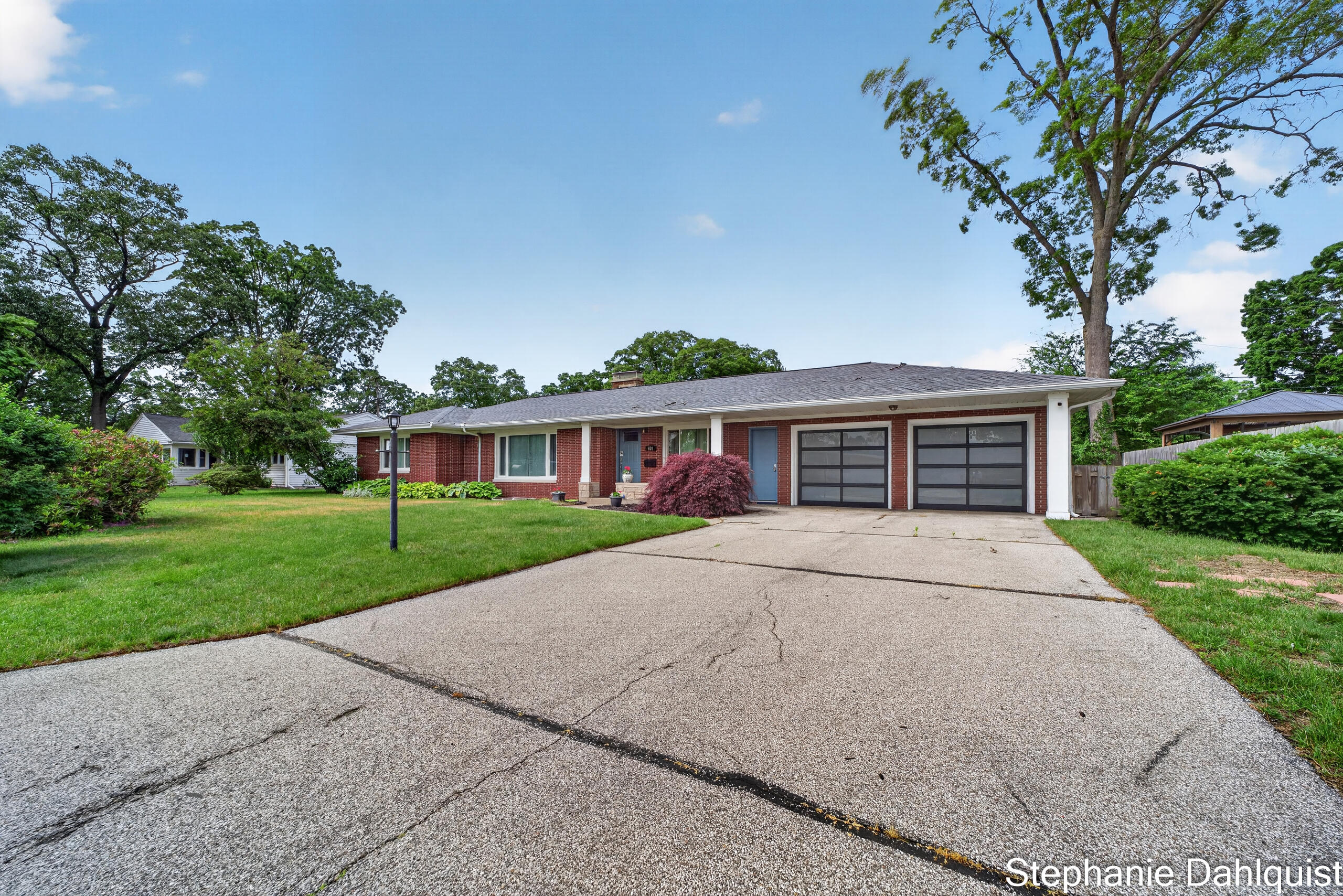 621 E Sunset Drive