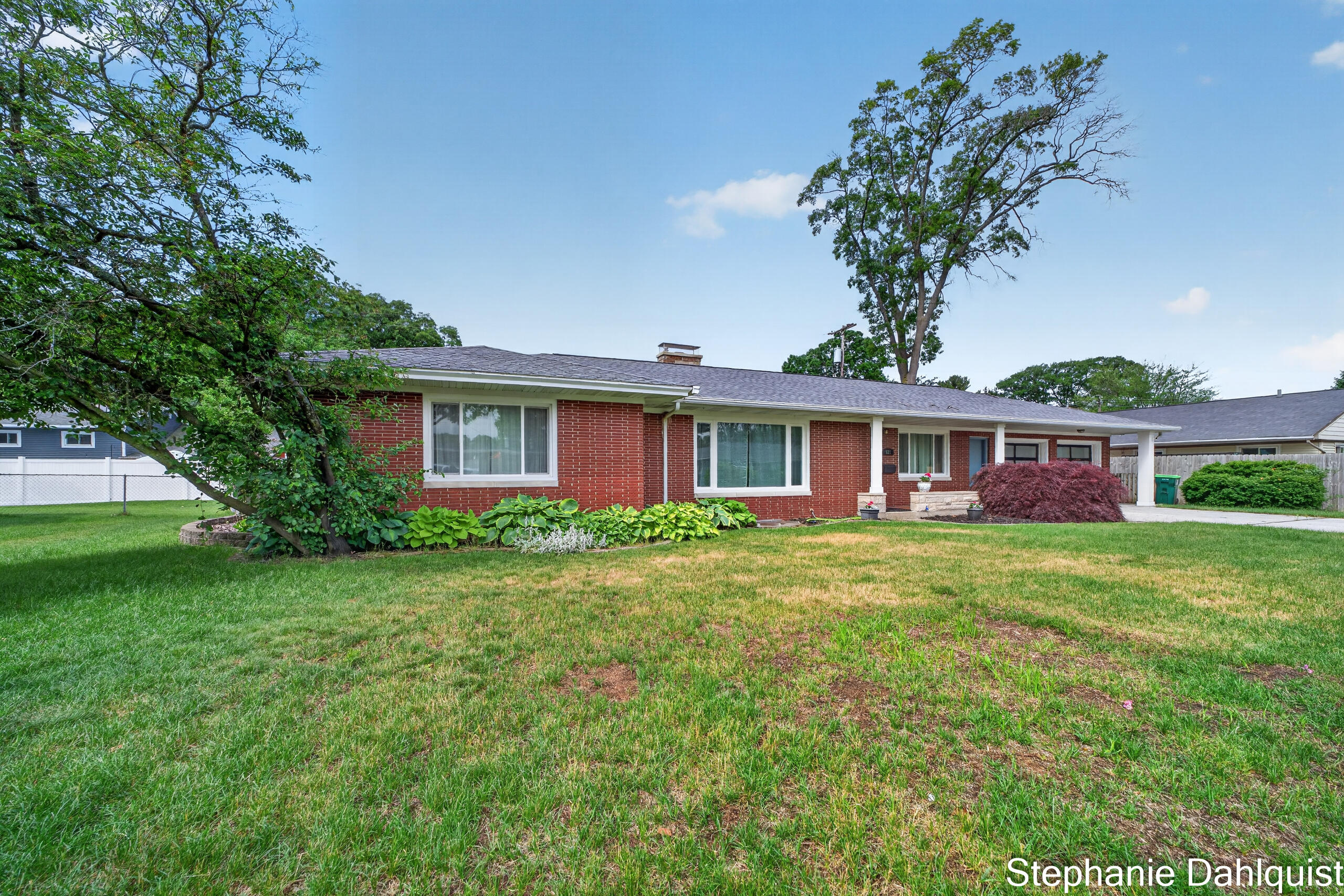 621 E Sunset Drive