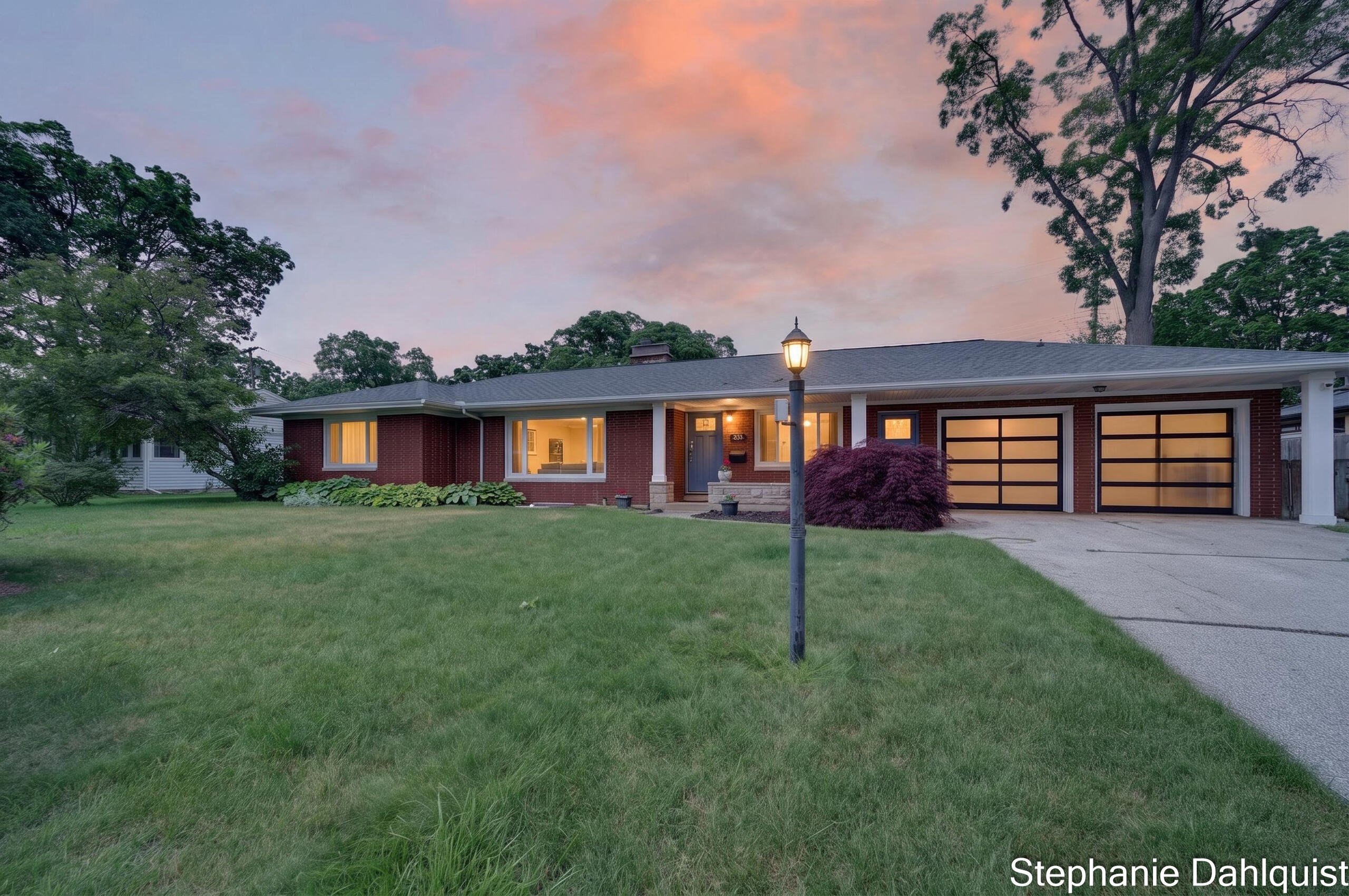 621 E Sunset Drive