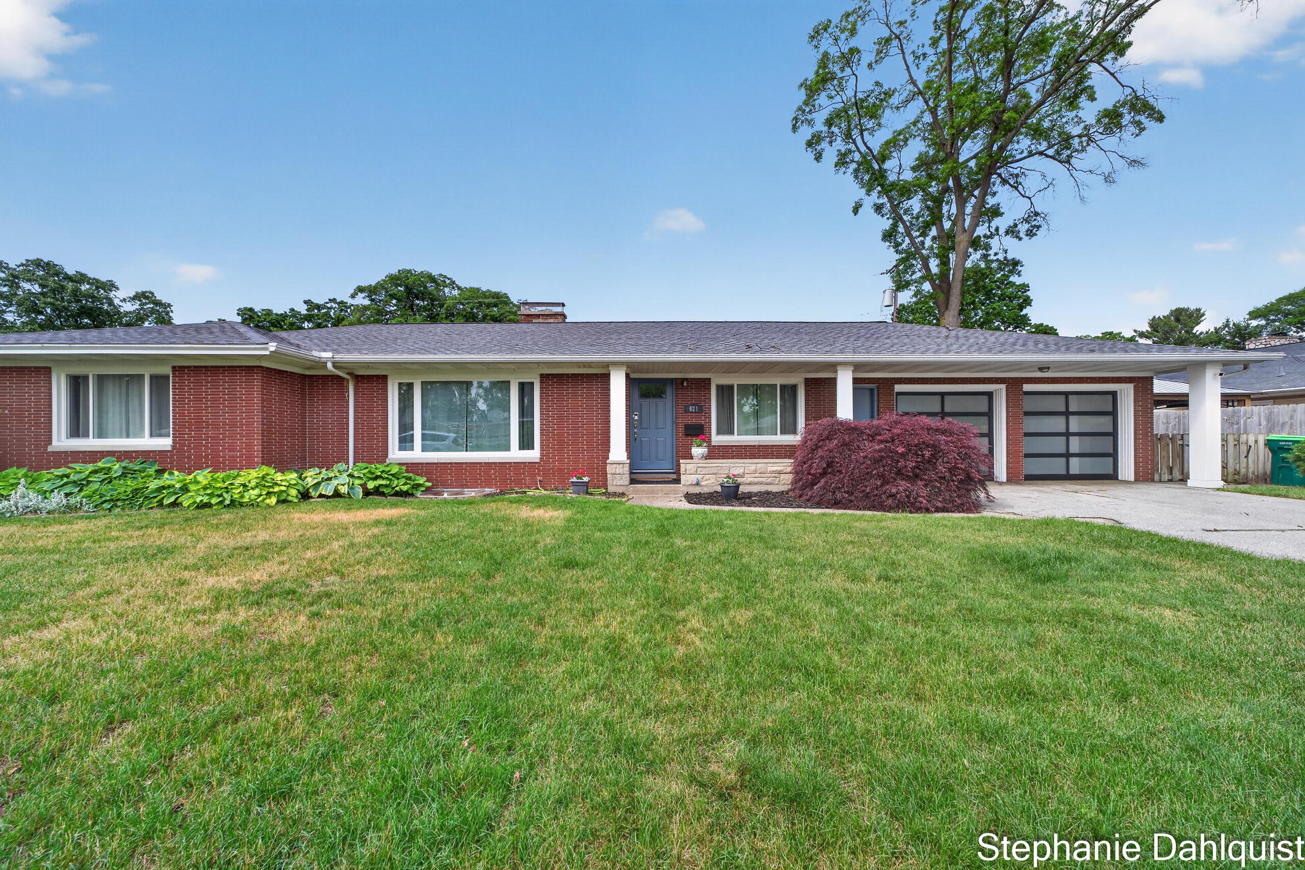 621 E Sunset Drive