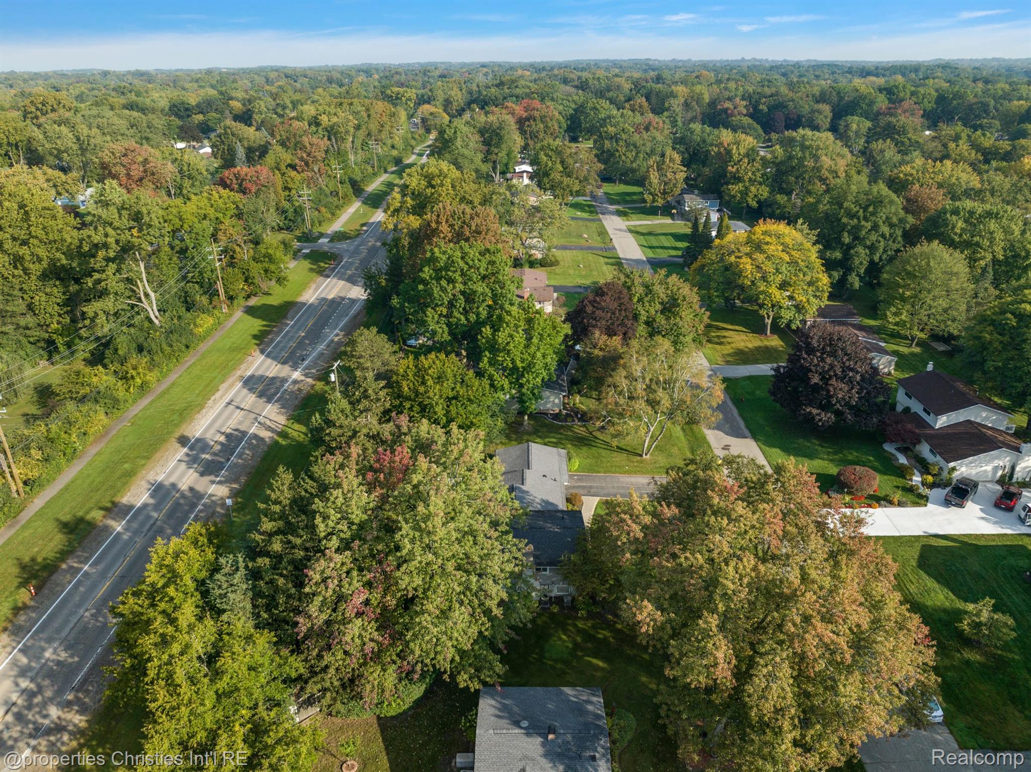 7252 STONEBROOK Road N