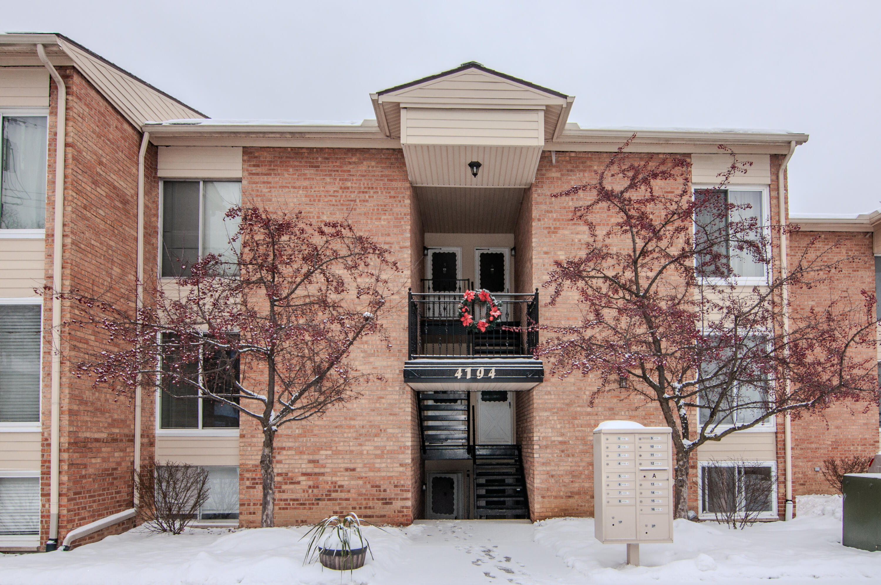 4194 Packard Street 1