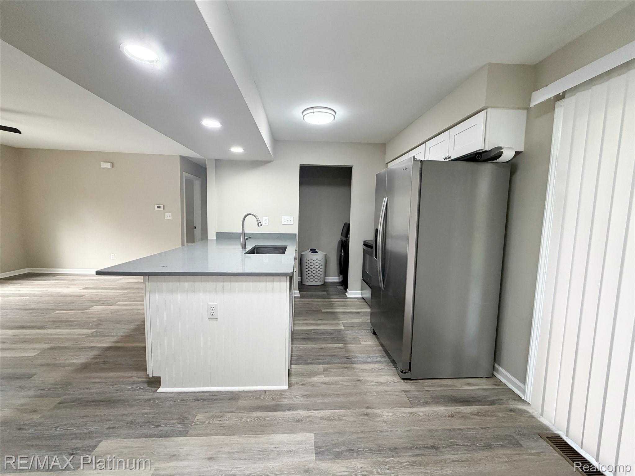10257 GRAND RIVER Road 1