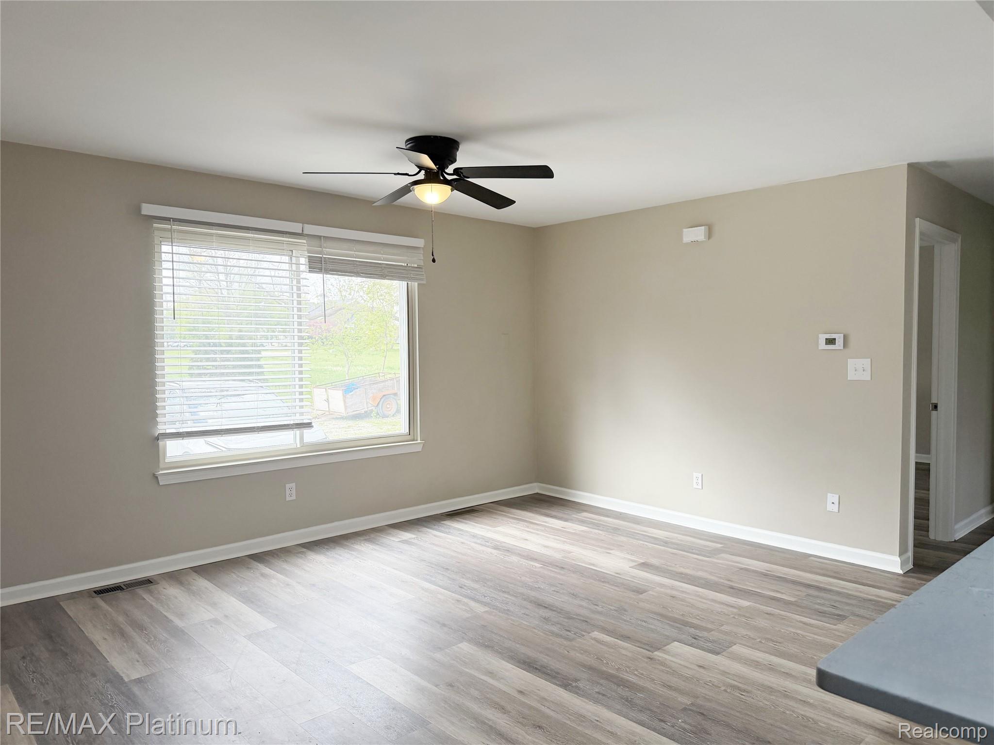 10257 GRAND RIVER Road 1