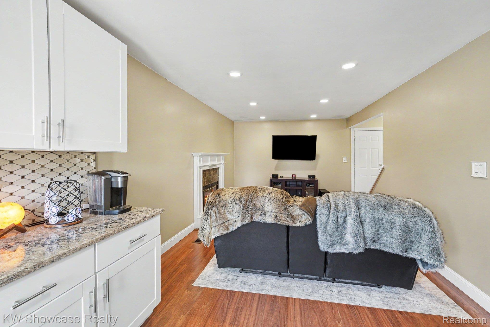 40652 Village Wood Road