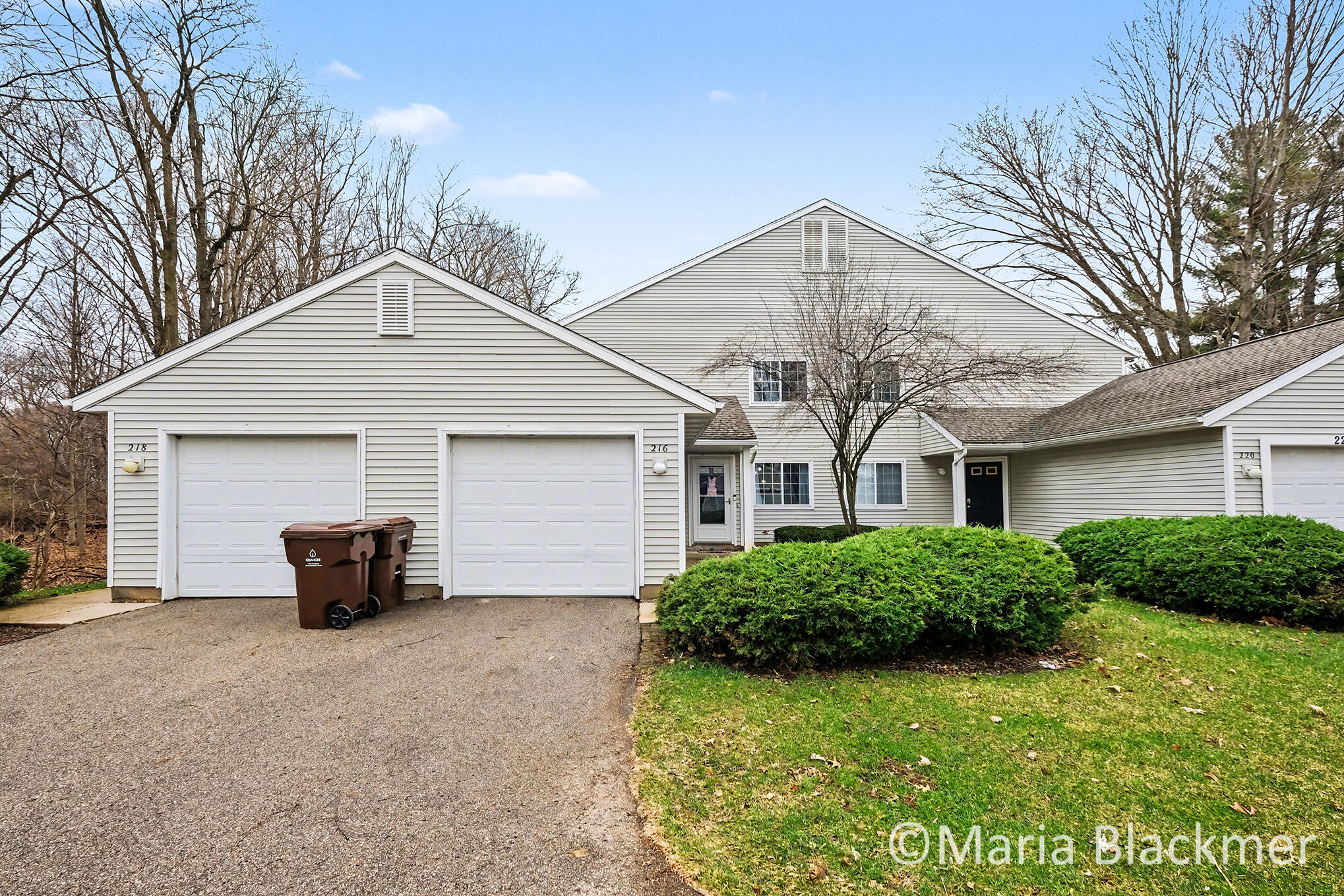 216 Hunters Lane NE 11