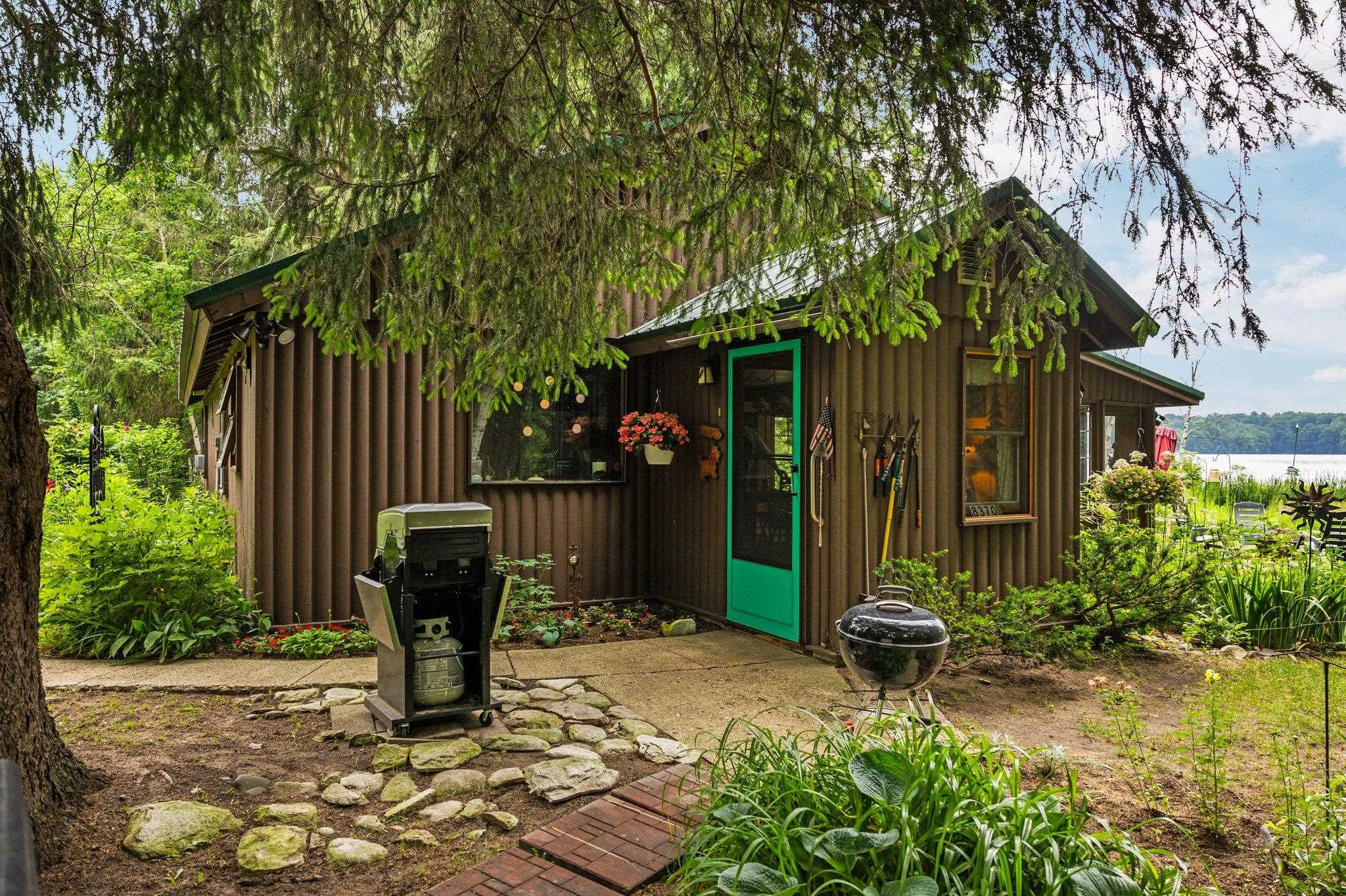 8370 Lake Of The Woods Road