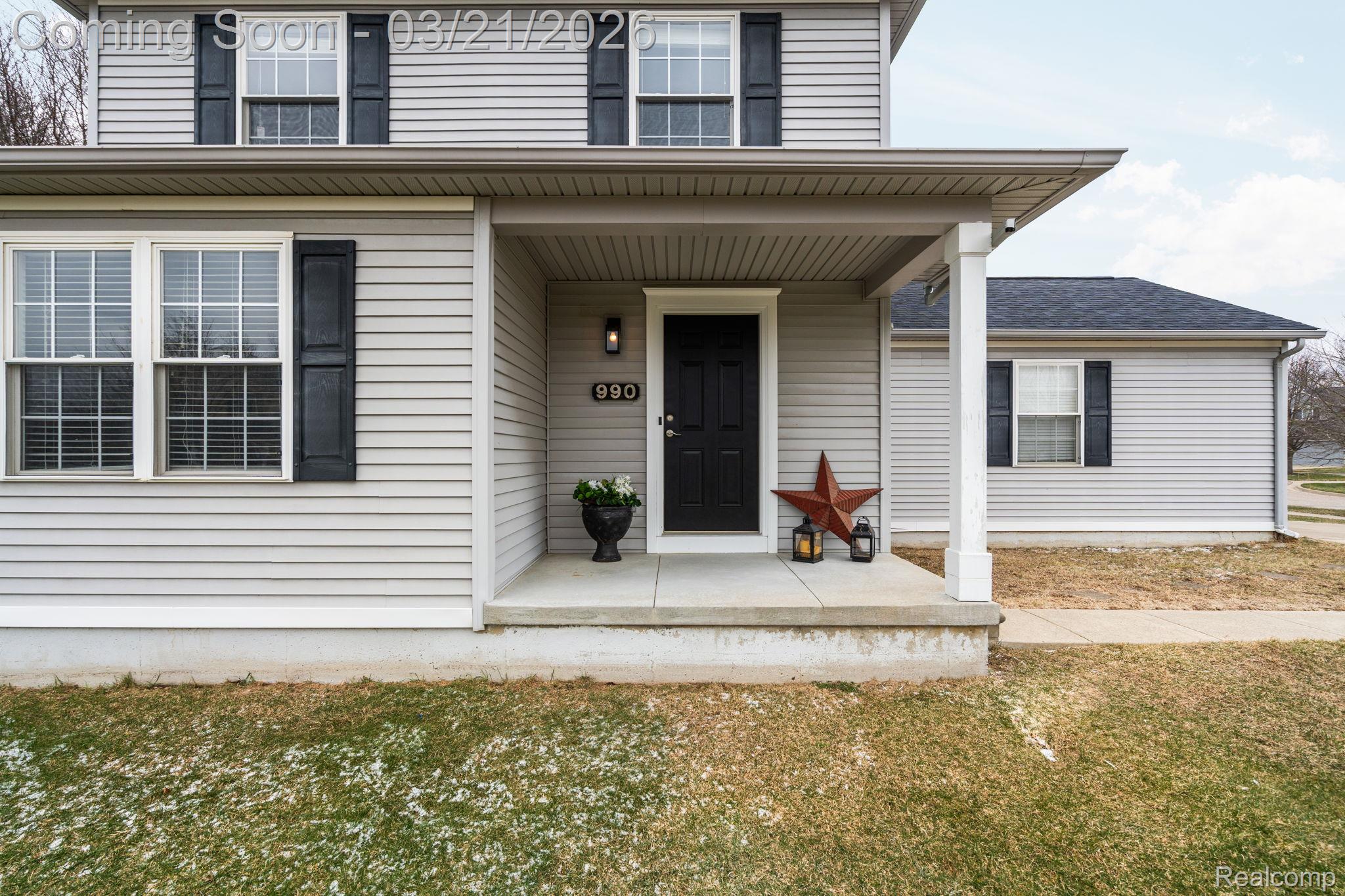 990 Waters Edge Lane