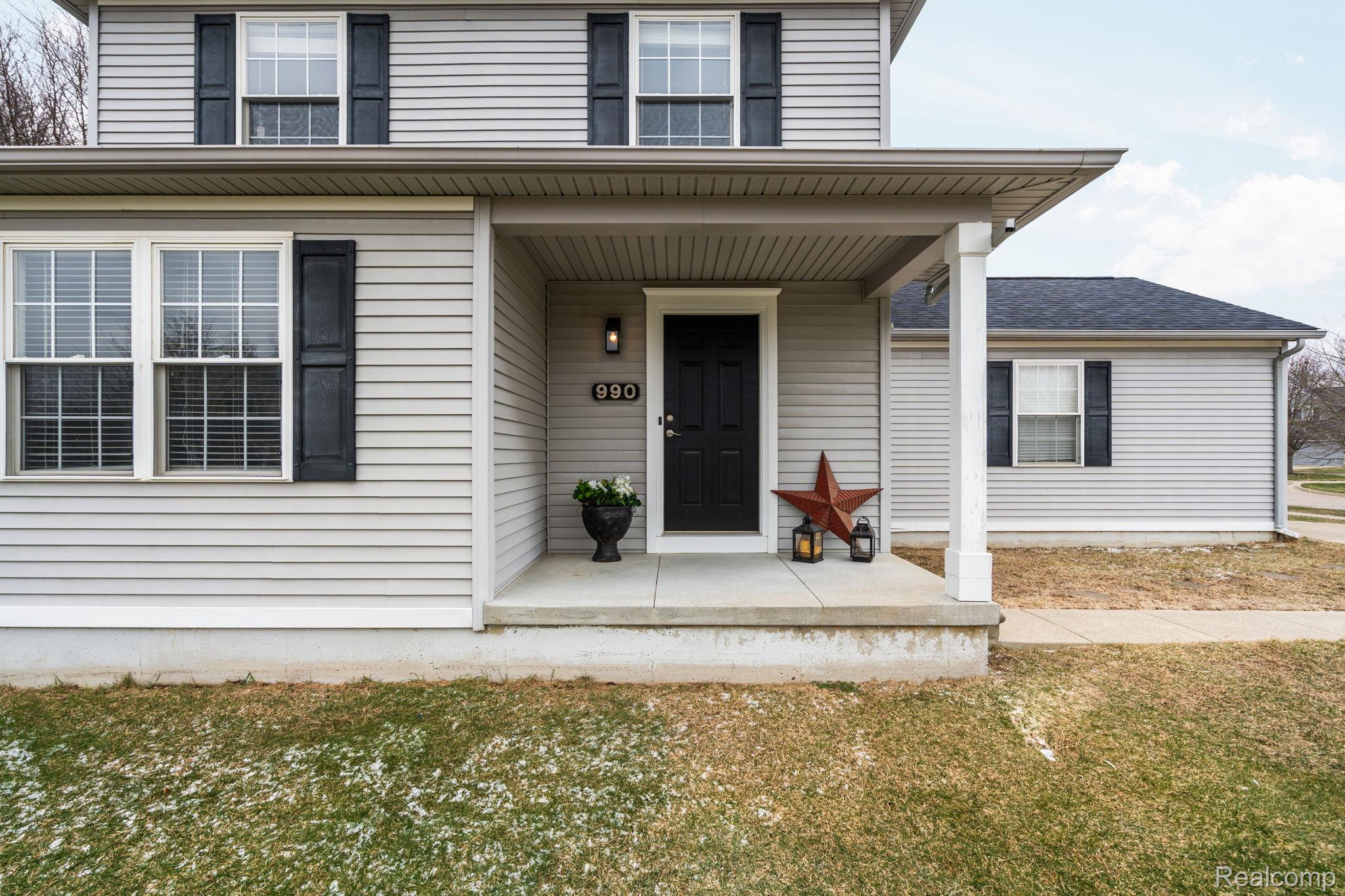 990 Waters Edge Lane