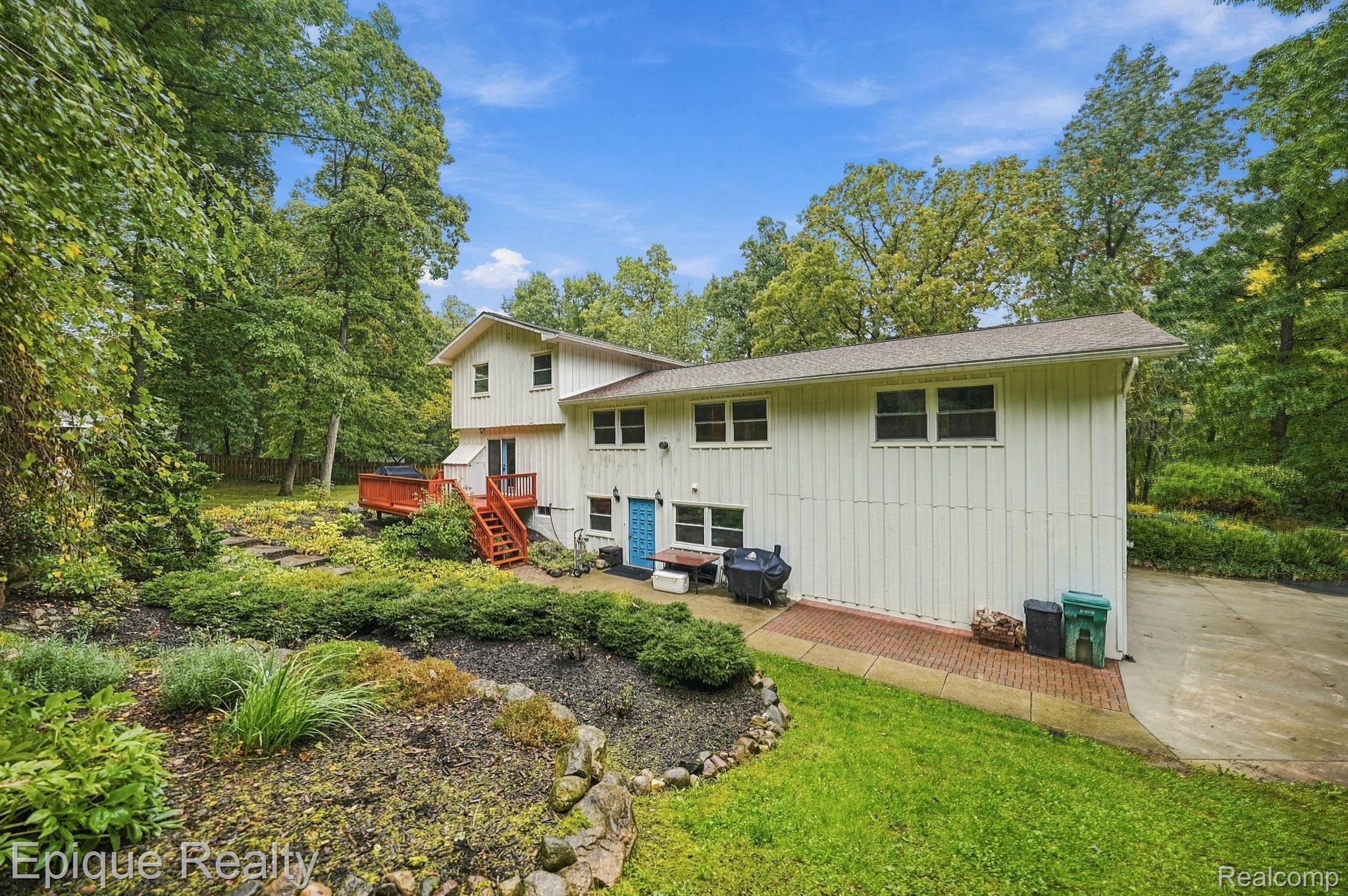 5355 Bullard Road