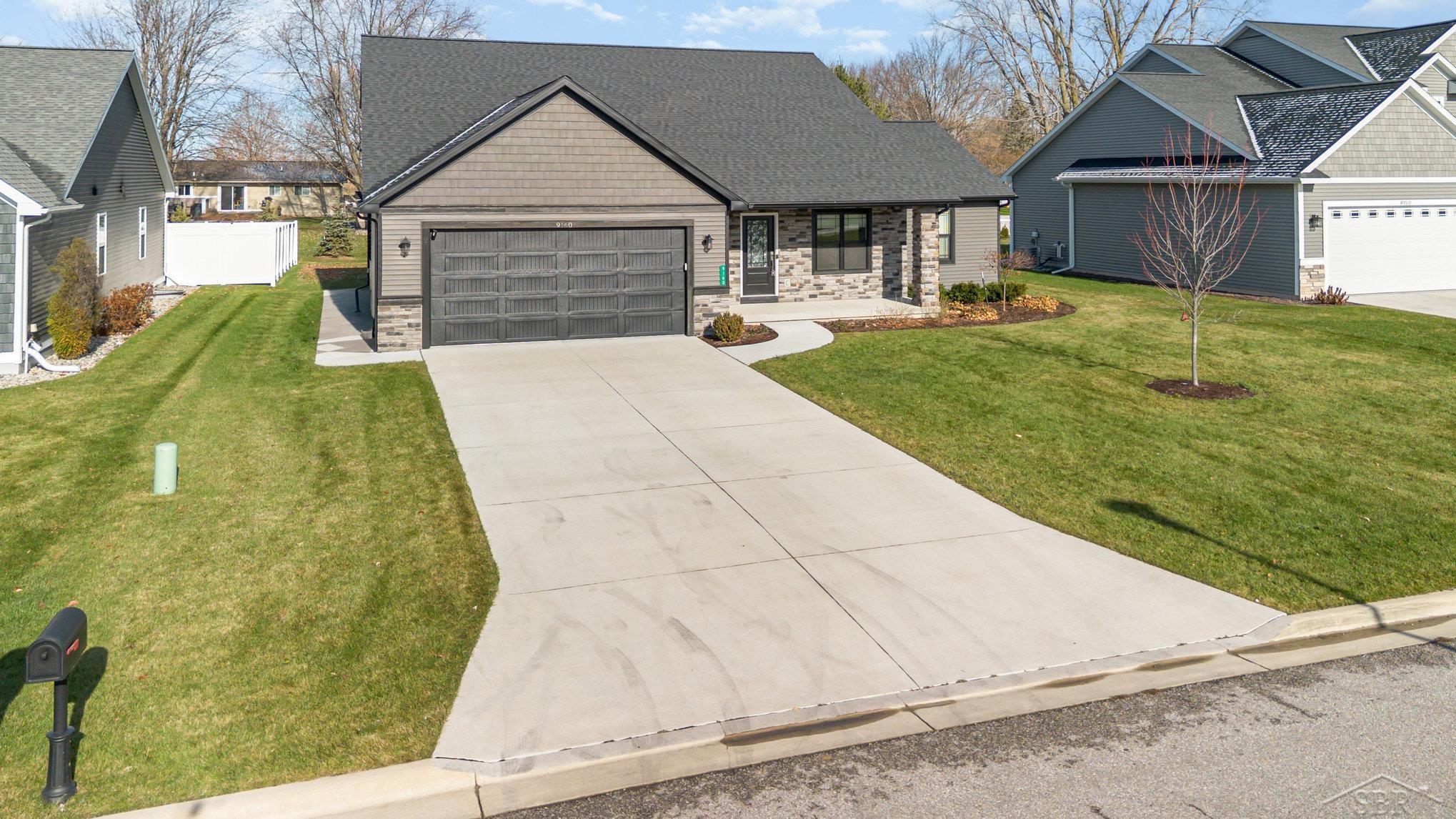 9160 Brook Hollow Lane