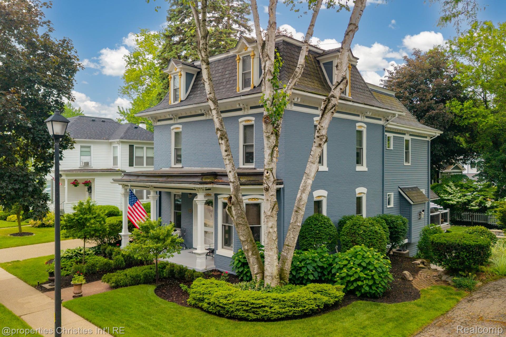 109 N Rogers Street