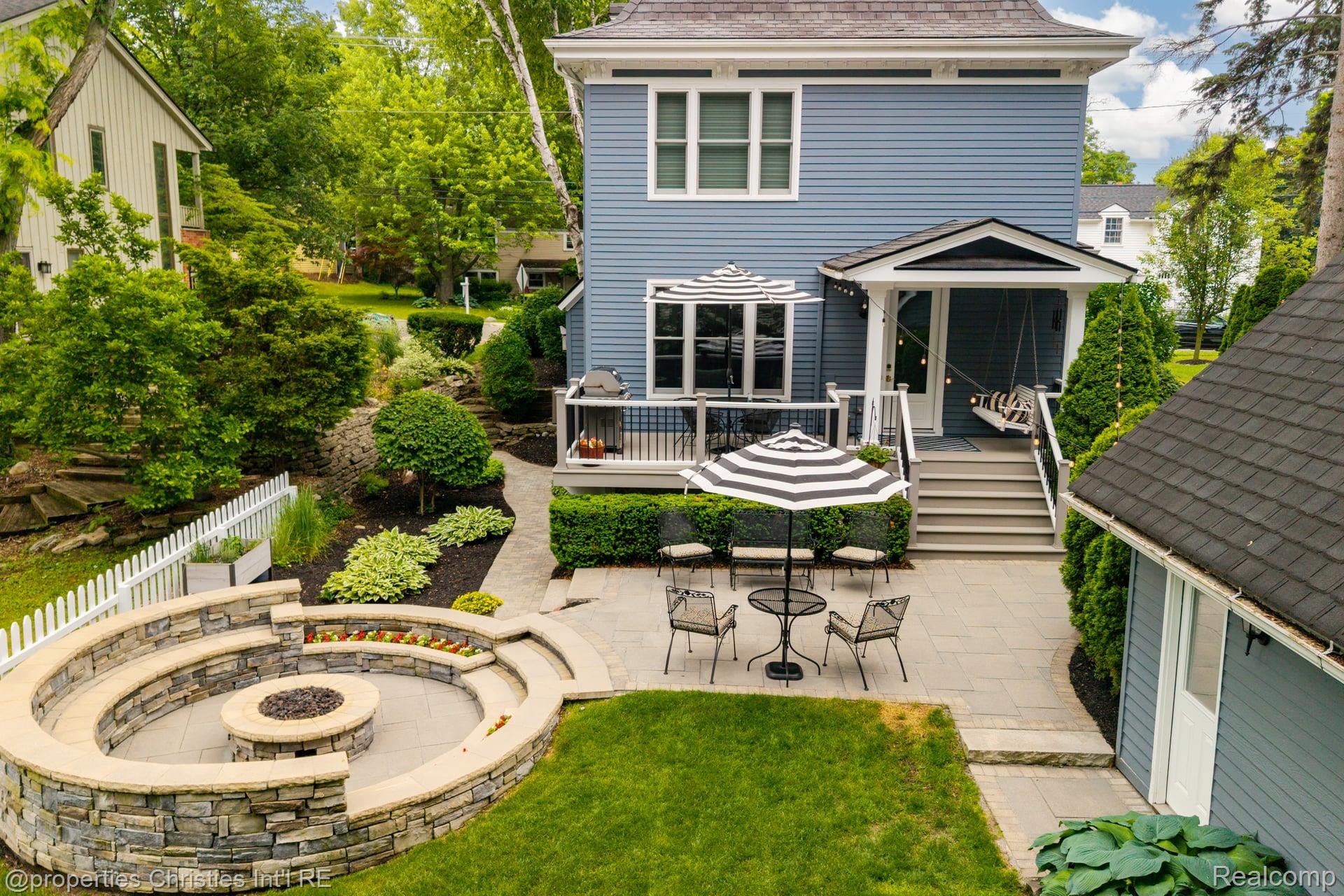 109 N Rogers Street