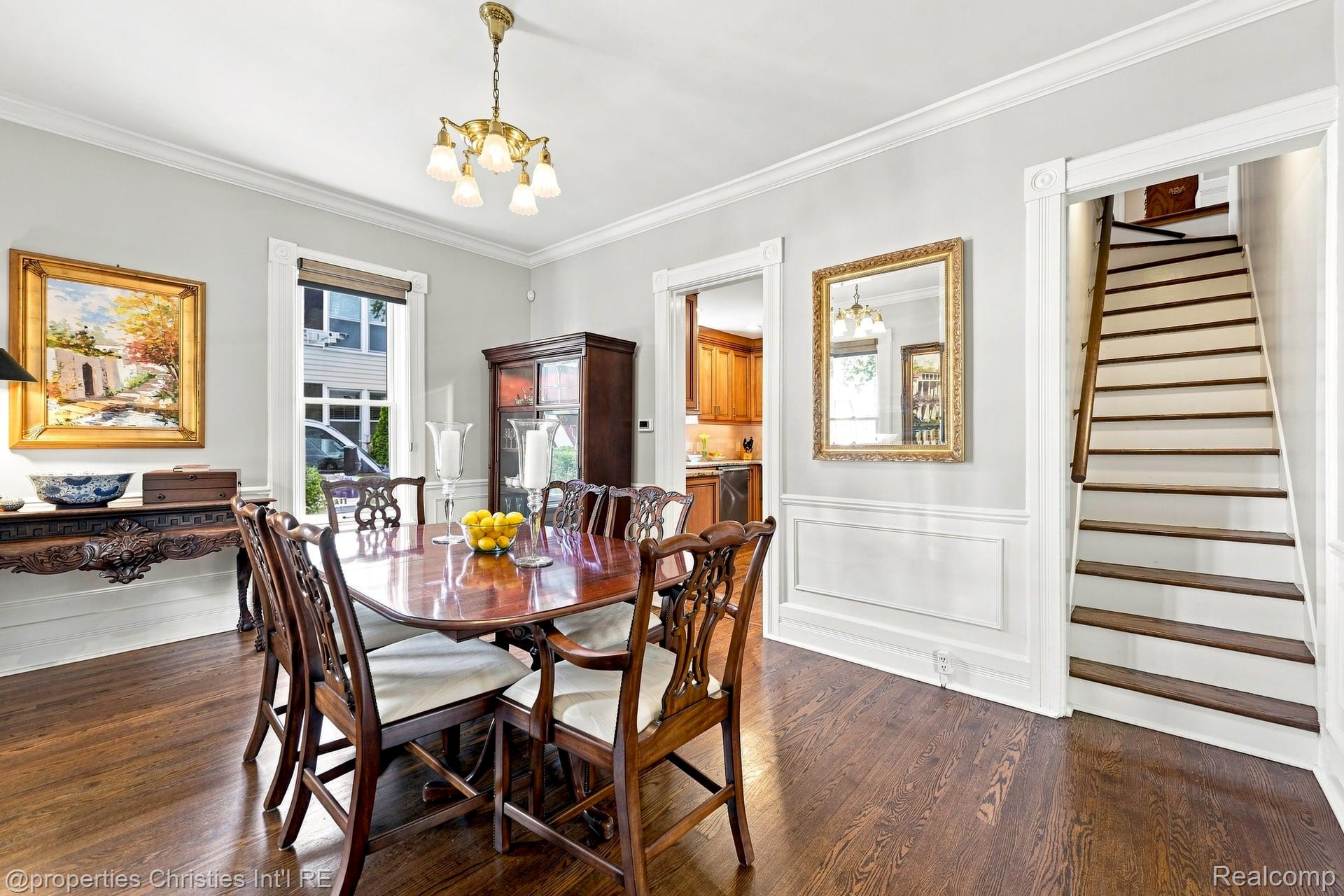109 N Rogers Street