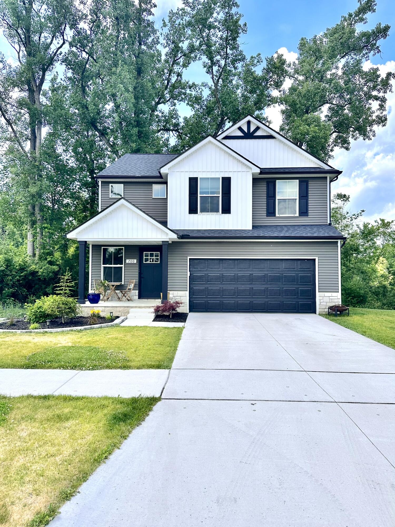 700 Machnik Drive