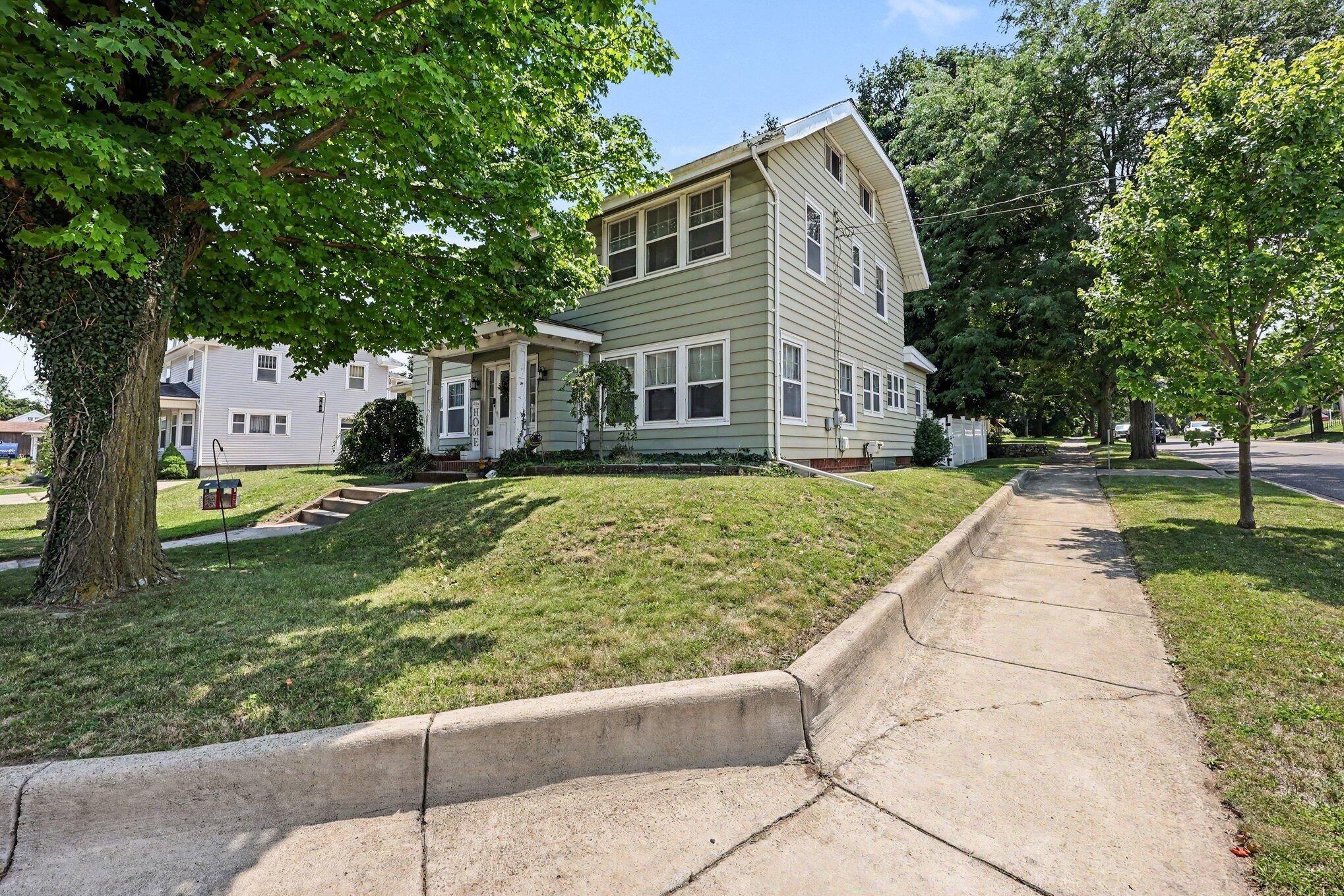 1115 W Michigan Avenue