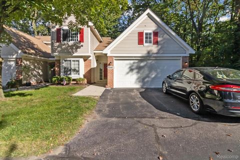 6541 Pembrook Drive Westland City MI 48185