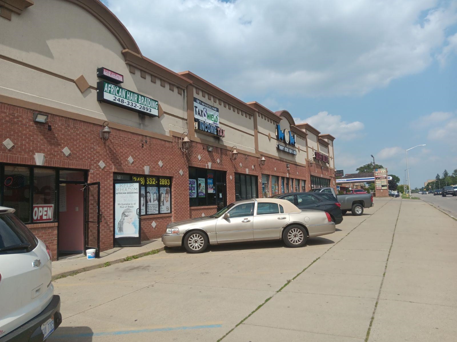 694-722 W Huron Street