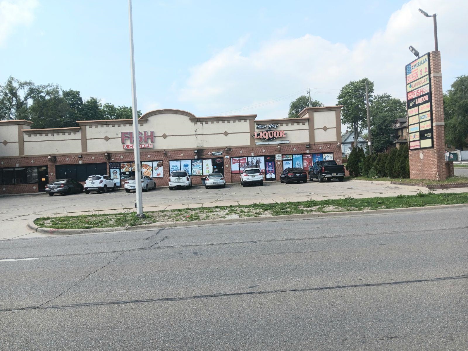 694-722 W Huron Street