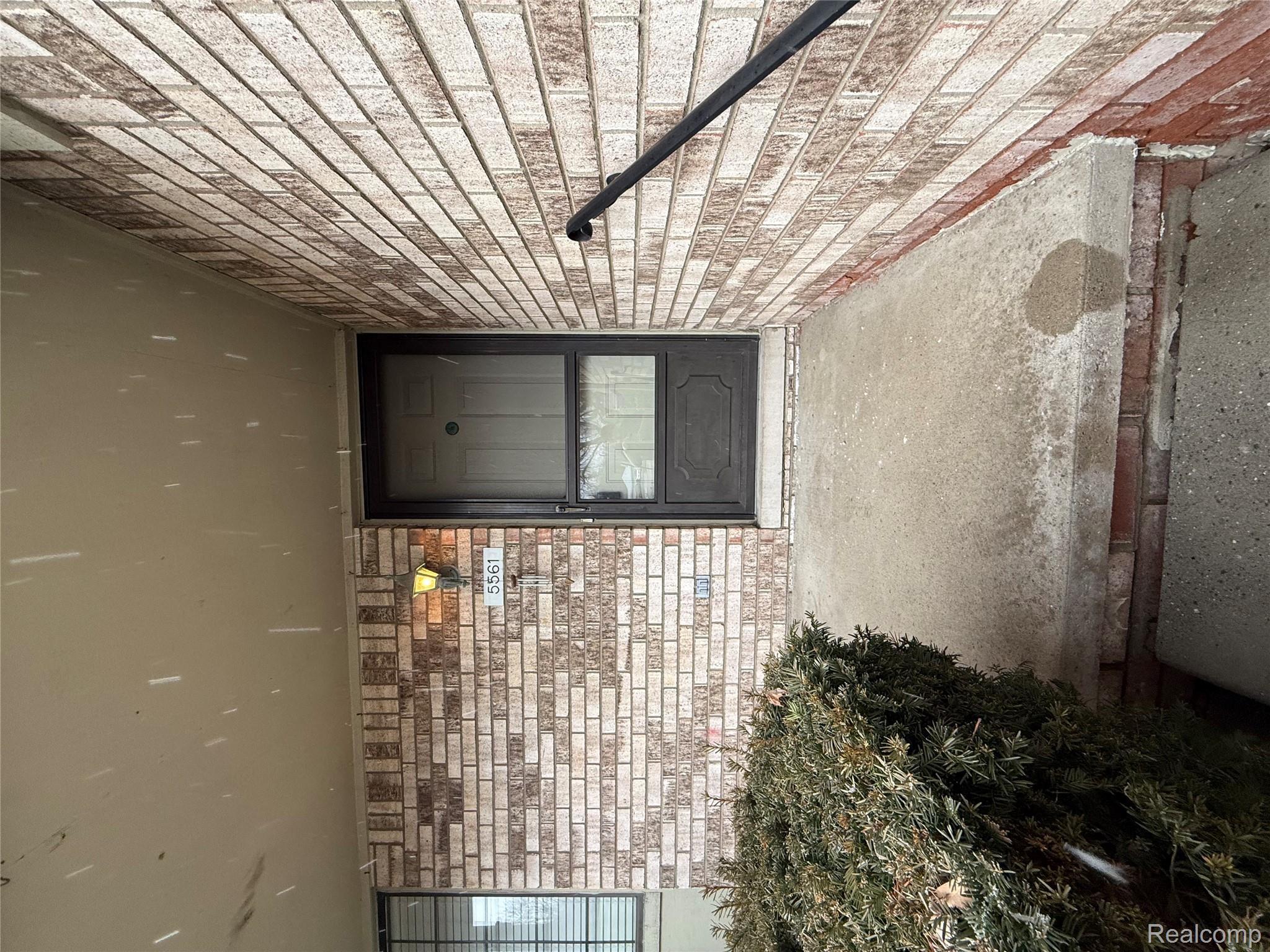 5561 Mansfield Avenue