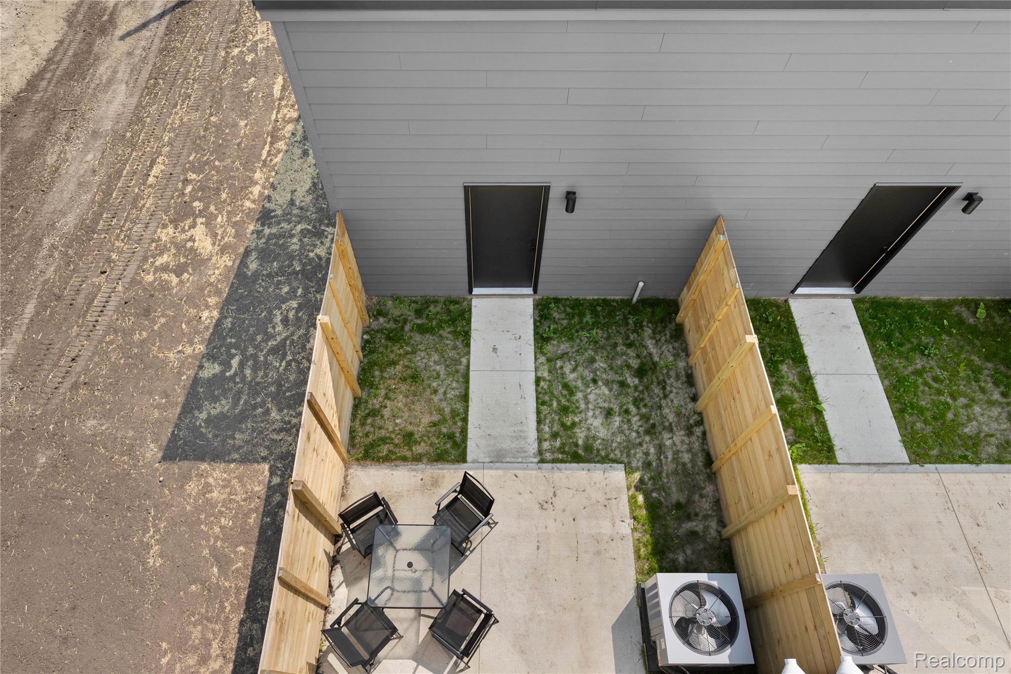 Detroit City, Michigan 48208, United States, 2 Bedrooms Bedrooms, ,3 BathroomsBathrooms,Residential,Active,195467