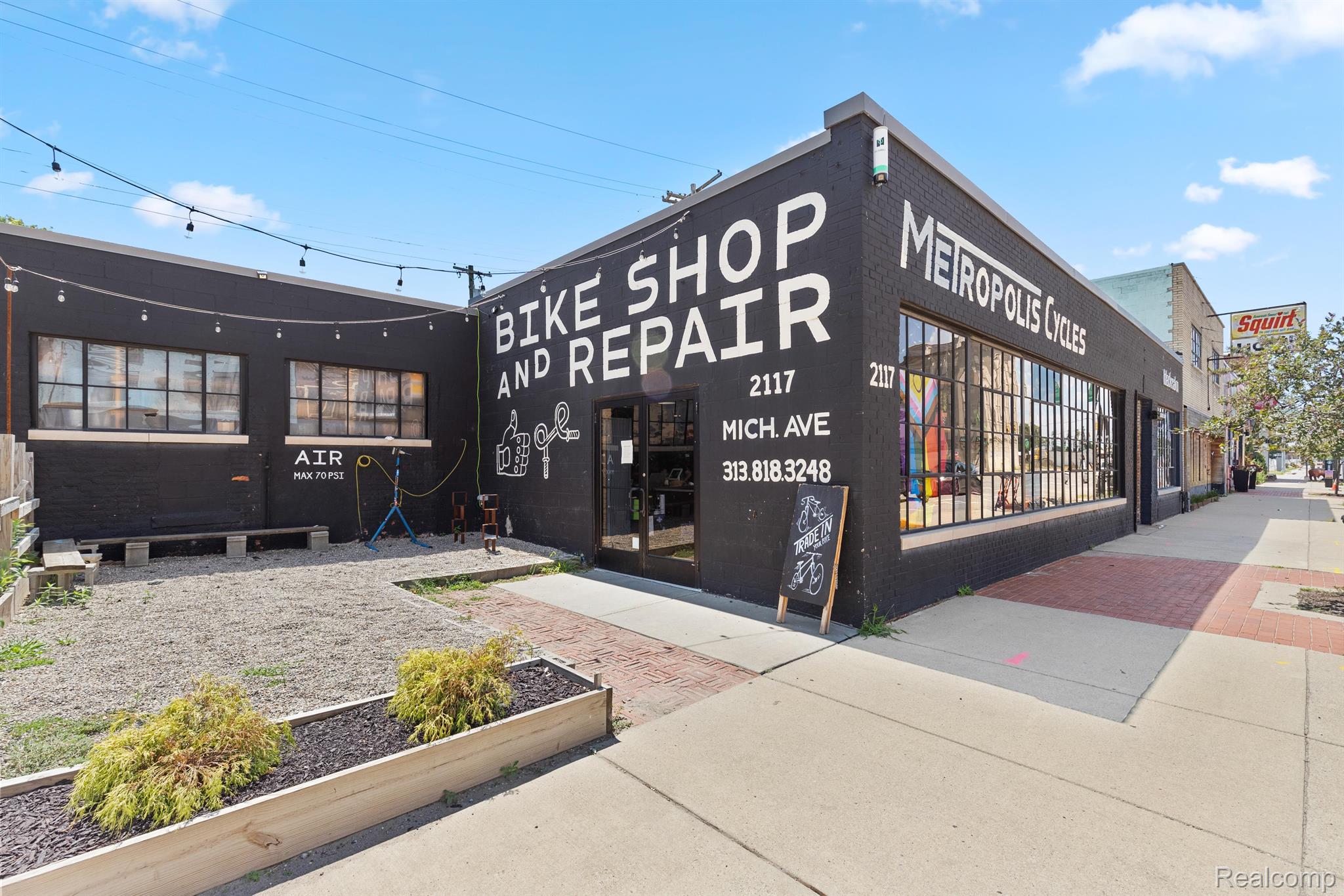 Detroit City, Michigan 48208, United States, 2 Bedrooms Bedrooms, ,3 BathroomsBathrooms,Residential,Active,195467