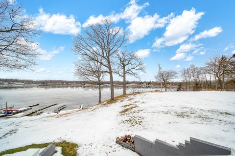 Tiny photo for 2050 Lakeview Drive, Cambridge Township, MI 49230 (MLS # 55025062406)