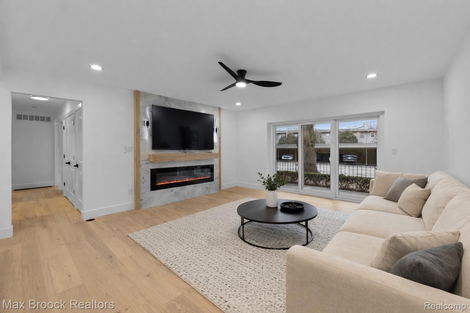 1111 N Old Woodward Avenue 23