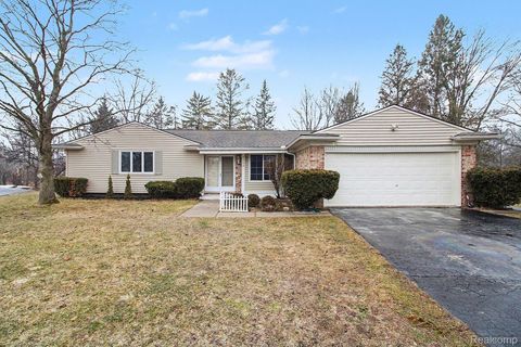 2280 Geyer Court Orion Charter Township MI 48360