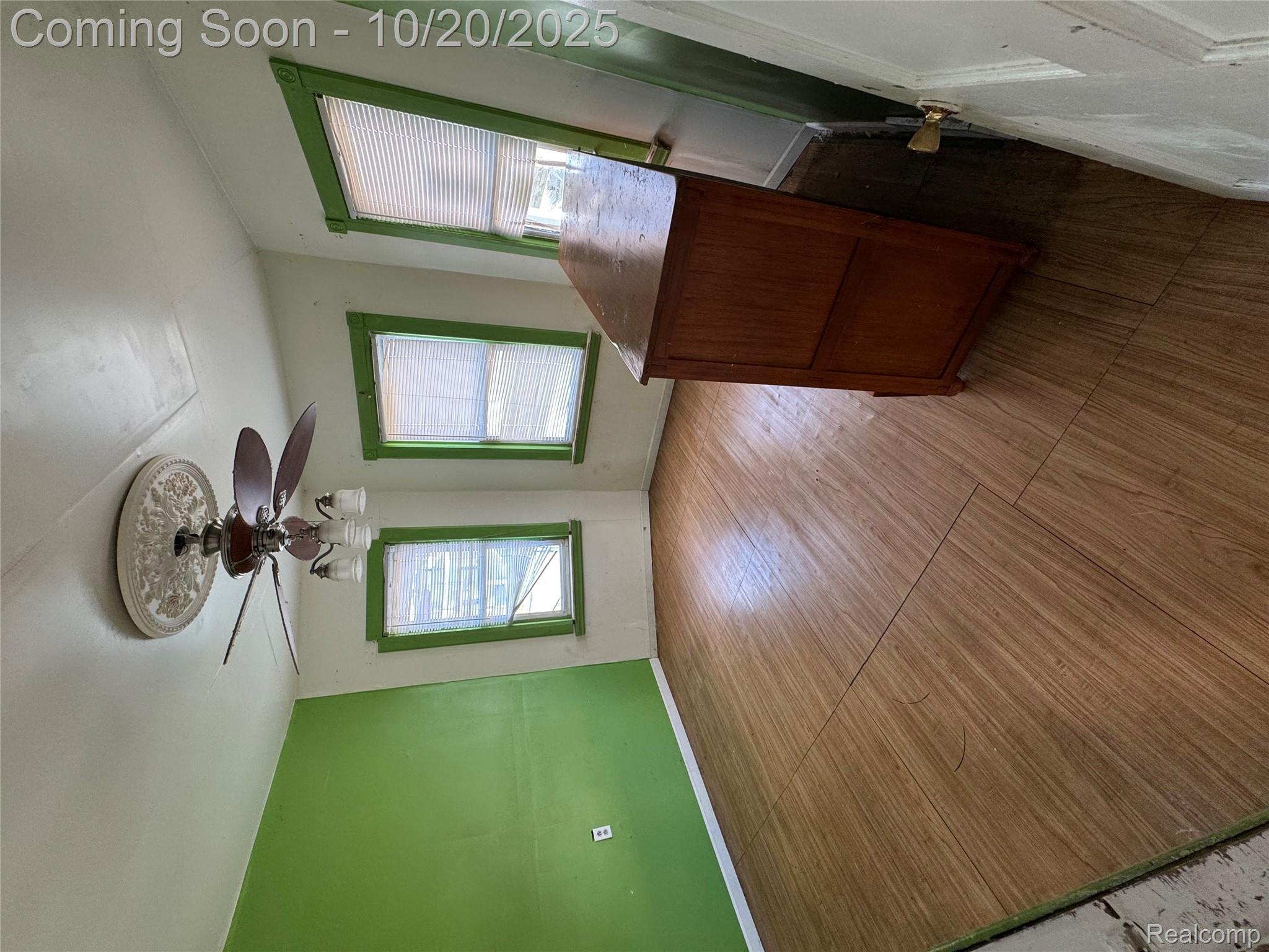 2446 Grayling Street