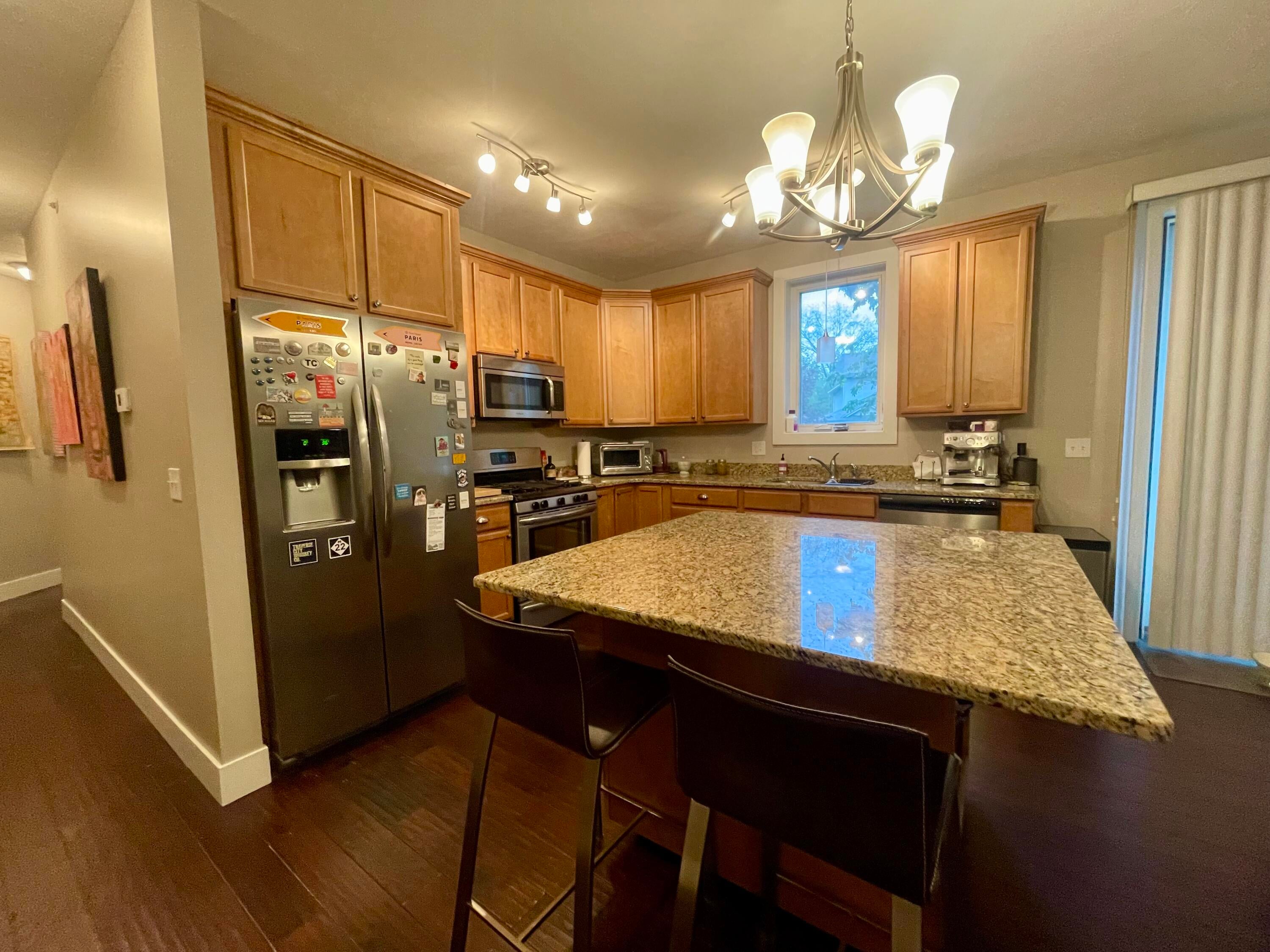 119 E 8th Street 4