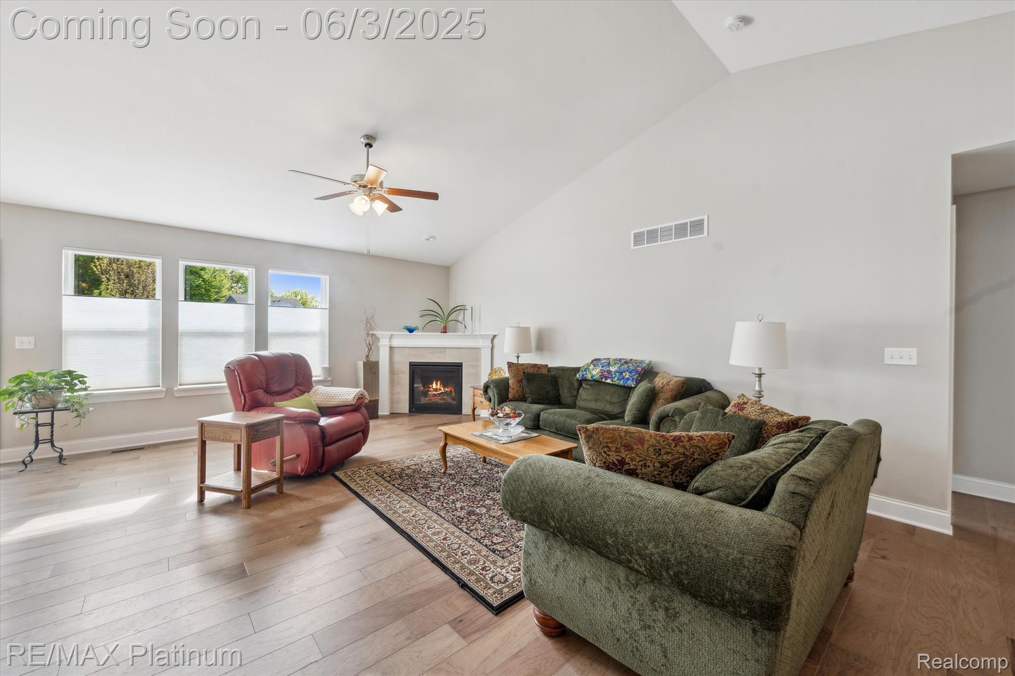 1009 Camellia Circle