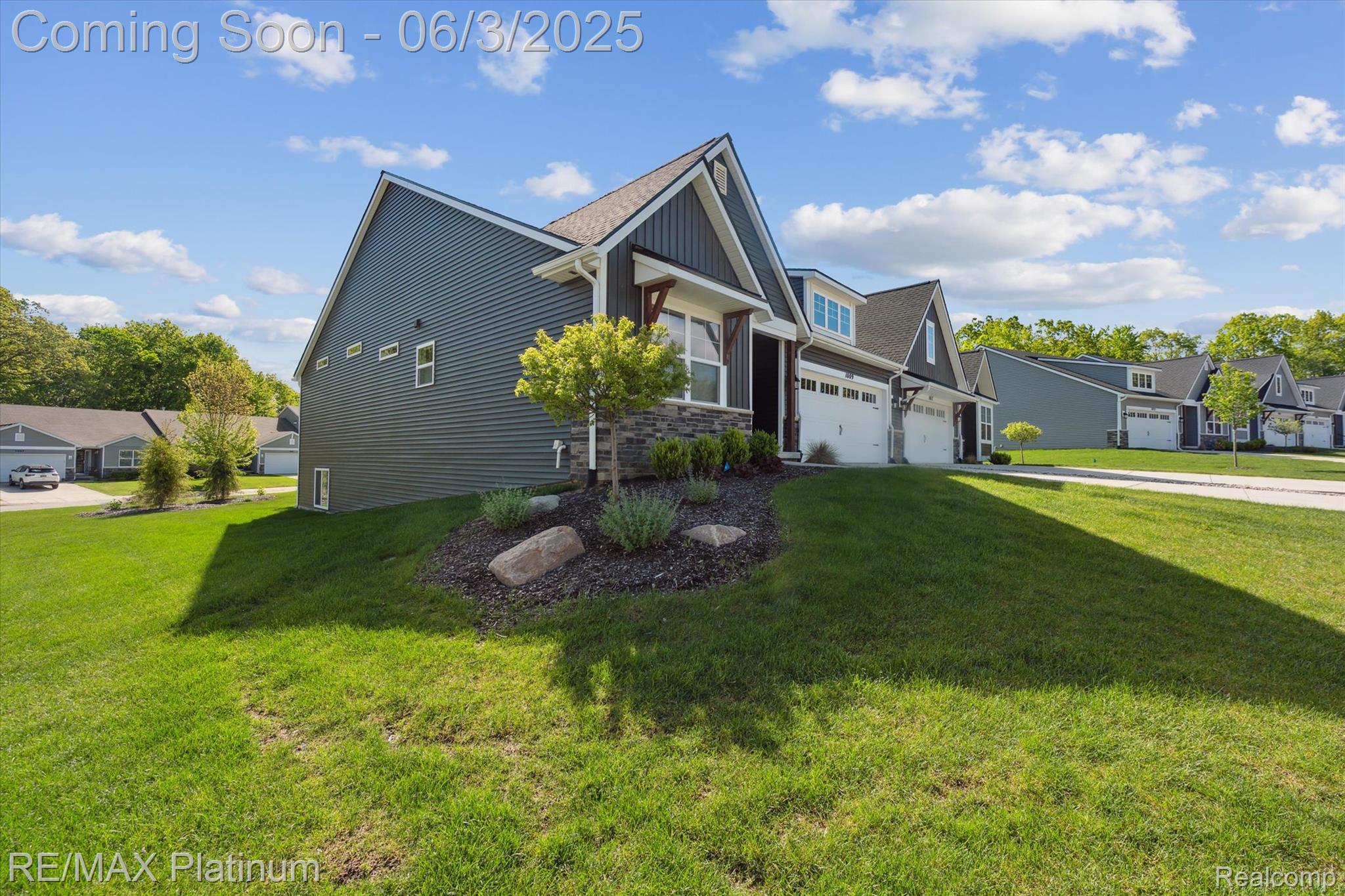 1009 Camellia Circle