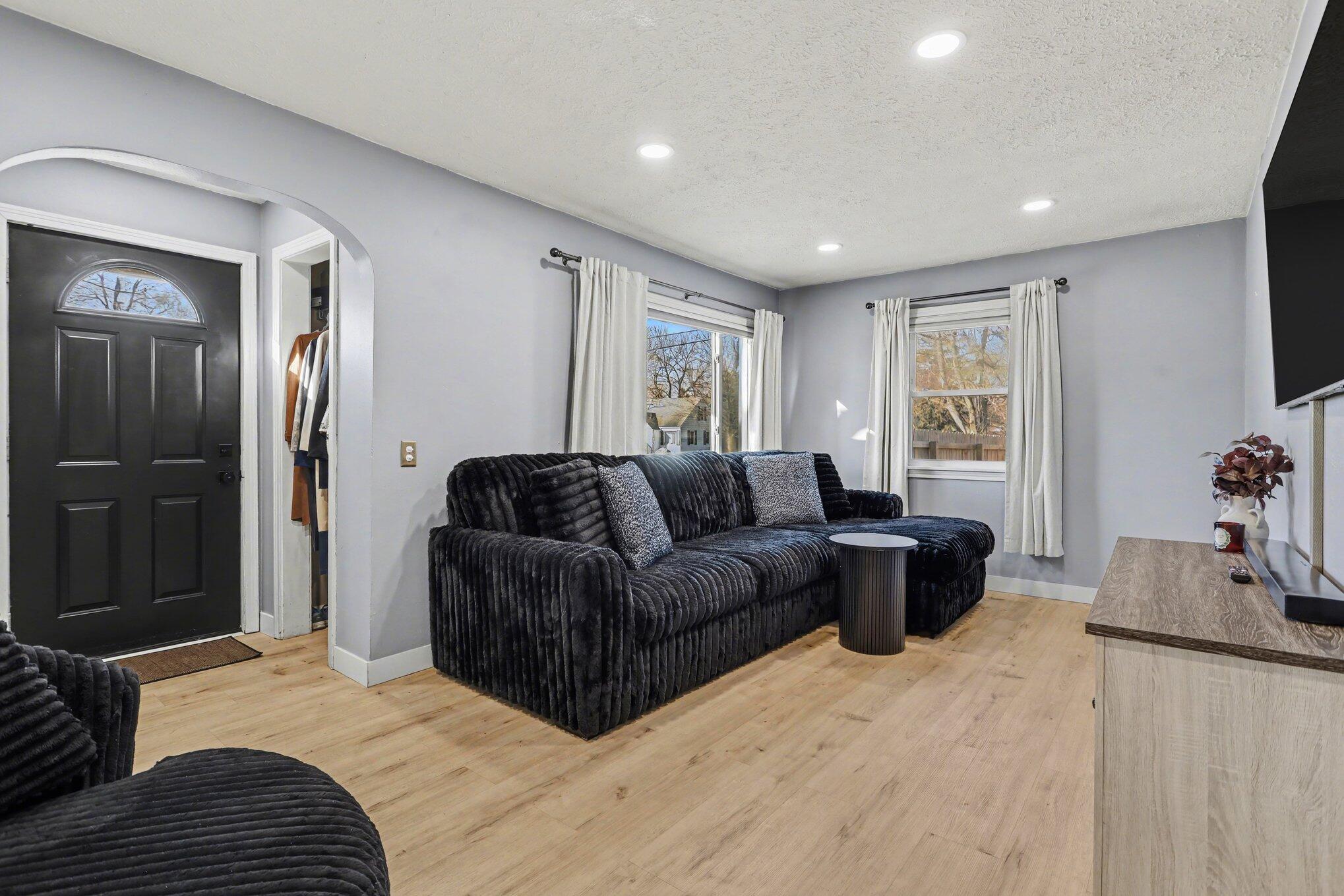 3225 Dearborn Avenue