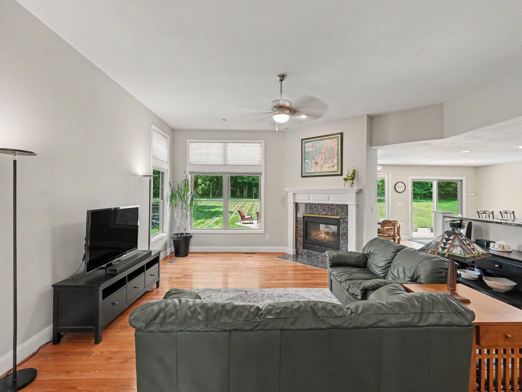 2258 Woodview Lane