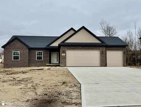 8347 Peninsula Circle Mundy Township MI 48439