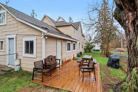 Tiny photo for 637 Denner Street, Kalamazoo City, MI 49006 (MLS # 66026013519)