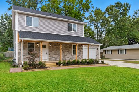 8618 Beatrice Westland City MI 48185