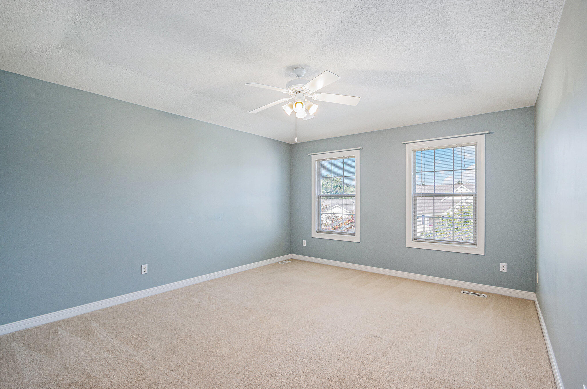 Portage City, Michigan 49024, United States, 4 Bedrooms Bedrooms, ,4 BathroomsBathrooms,Residential,Active,194421