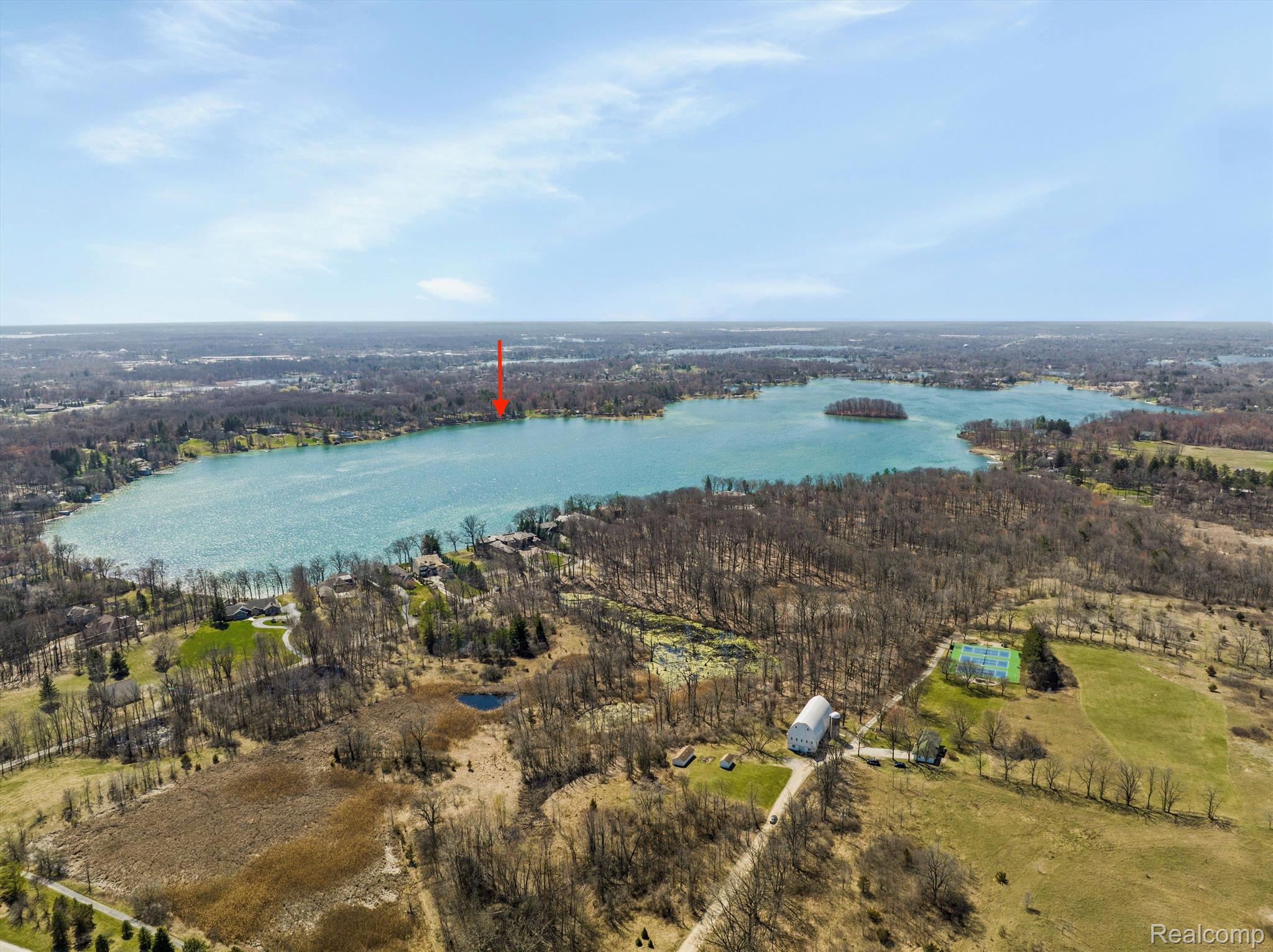 940 LAKE ANGELUS Shores