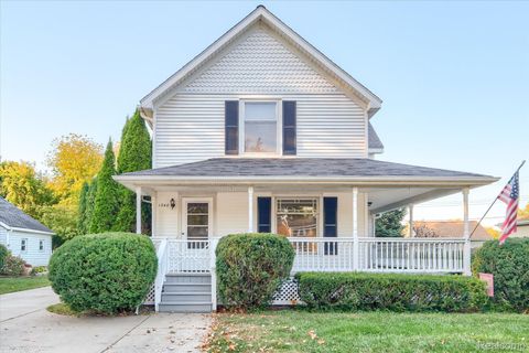 1340 W Genesee Street Lapeer City MI 48446