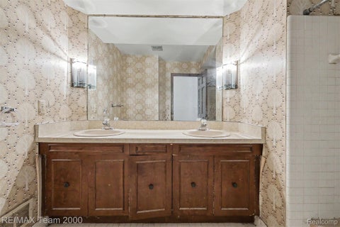 Tiny photo for 3030 Bloomfield Park Drive, West Bloomfield Charter Township, MI 48323 (MLS # 20261067190)
