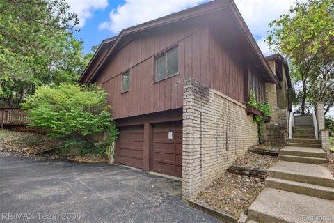 Tiny photo for 3030 Bloomfield Park Drive, West Bloomfield Charter Township, MI 48323 (MLS # 20261067190)