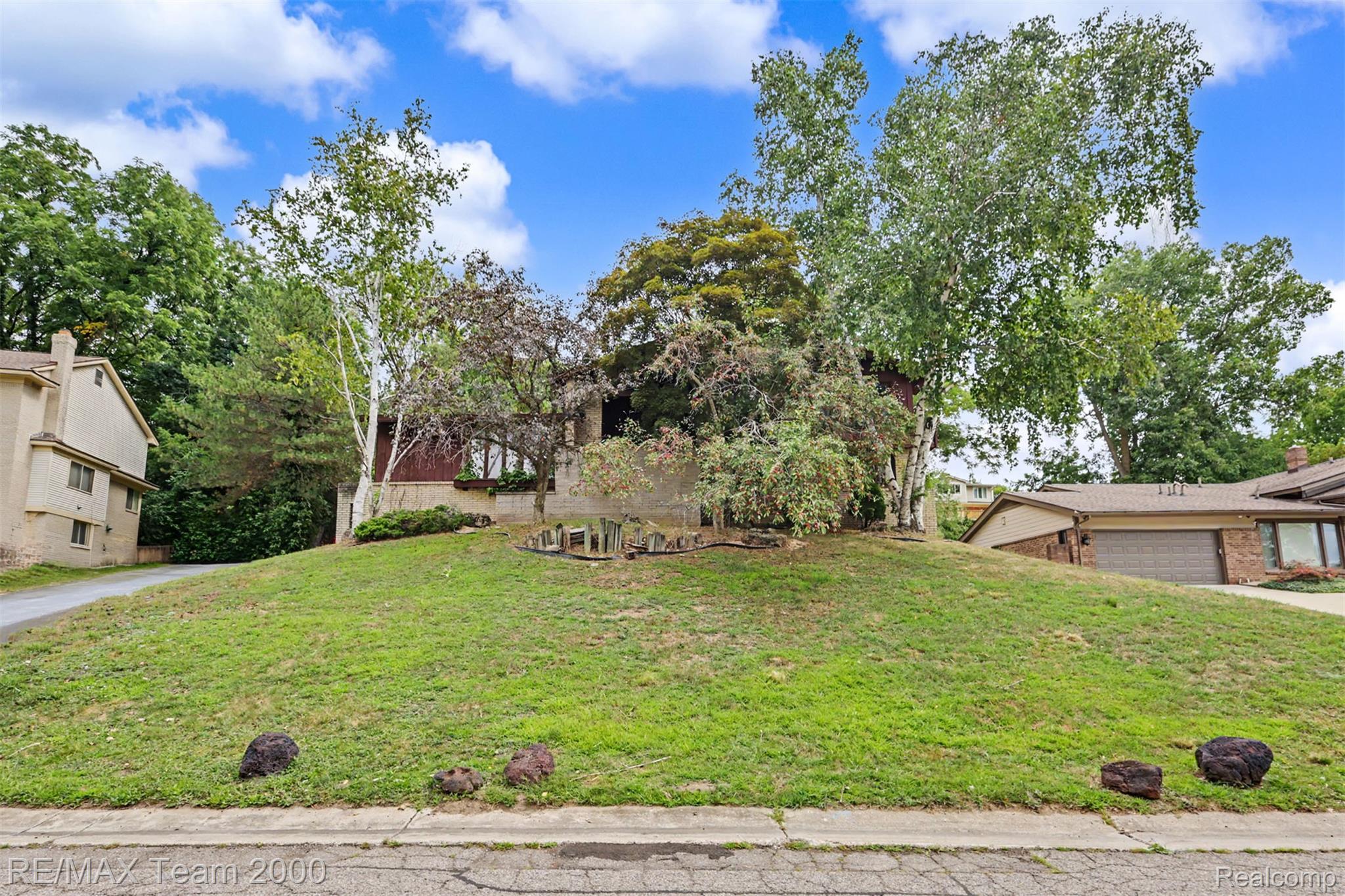 3030 Bloomfield Park Drive