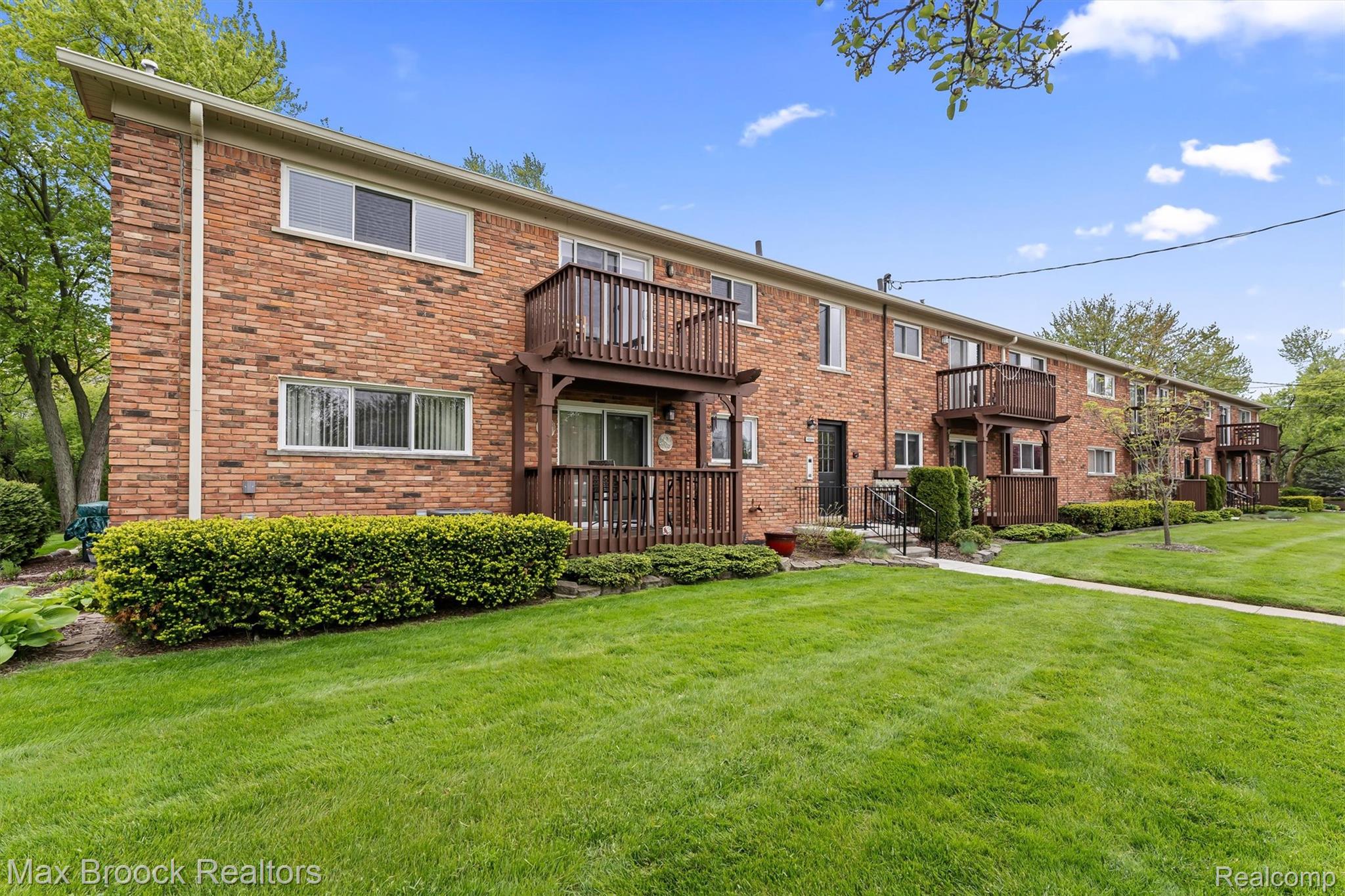 42266 Woodward Avenue A 1