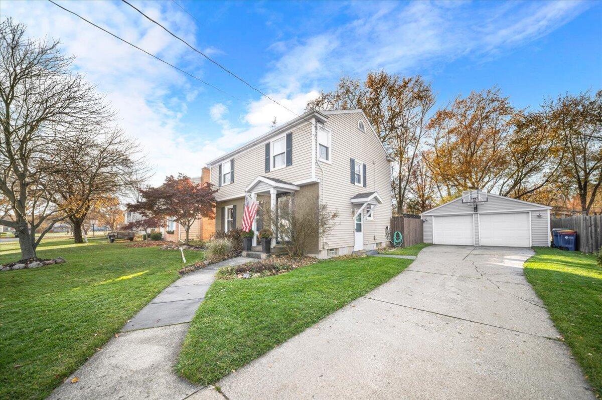 1951 Millbrook Street SE