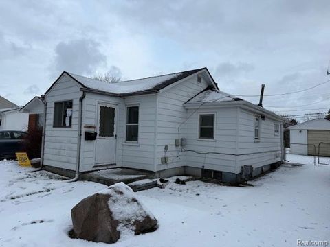 25324 Blair Street Roseville City MI 48066